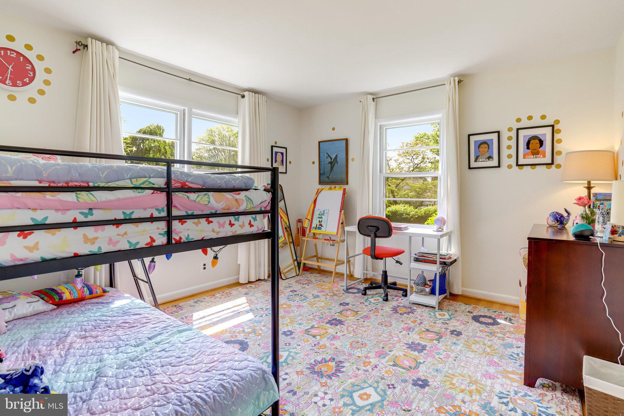 MOORE AND KEITH - Residential Lease