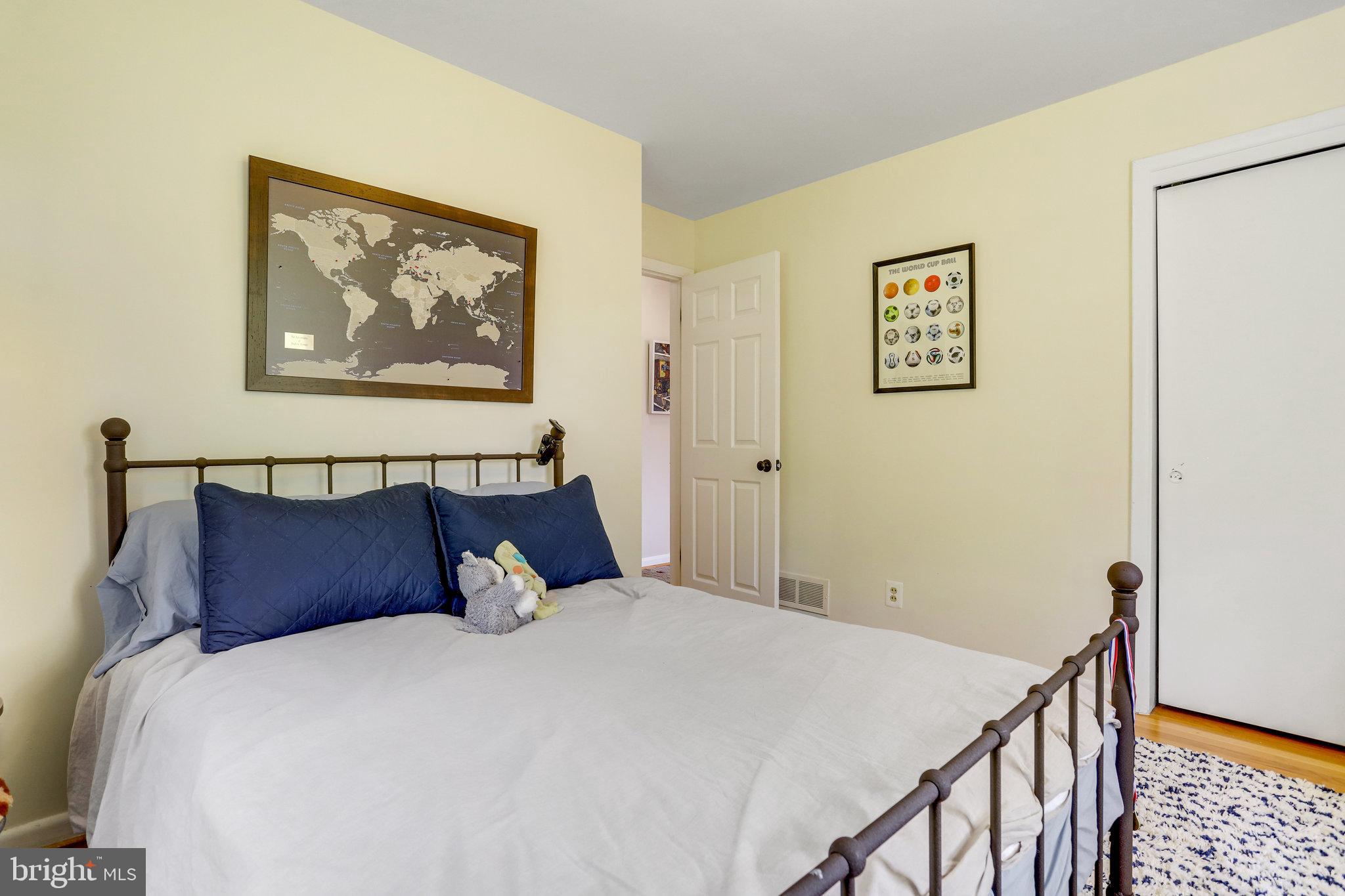 MOORE AND KEITH - Residential Lease