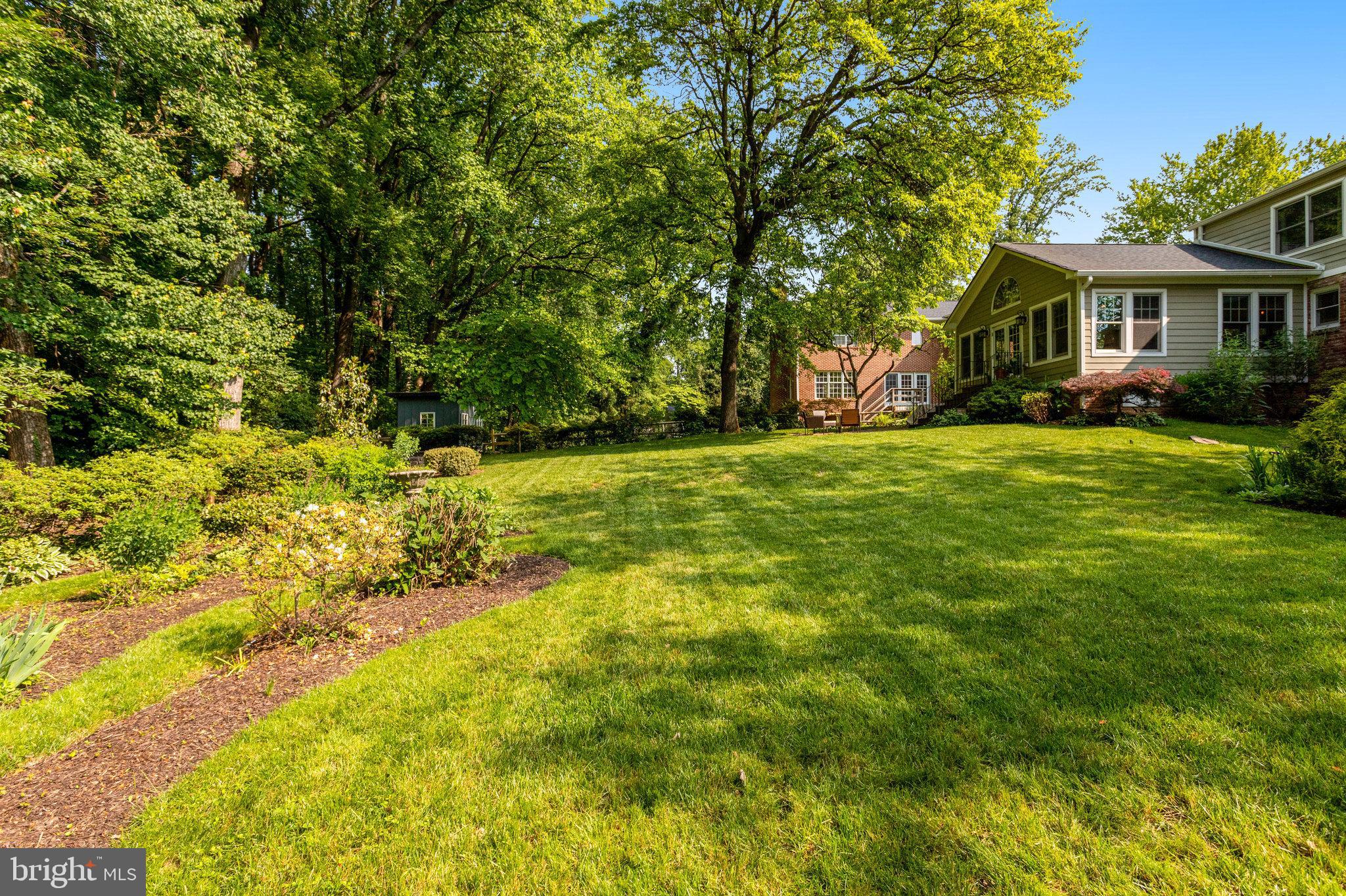 MOORE AND KEITH - Residential Lease