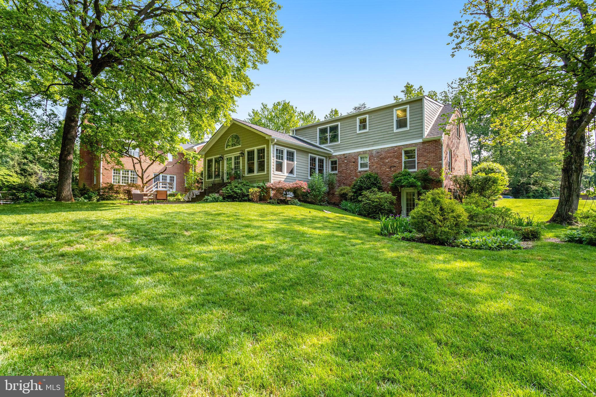 MOORE AND KEITH - Residential Lease