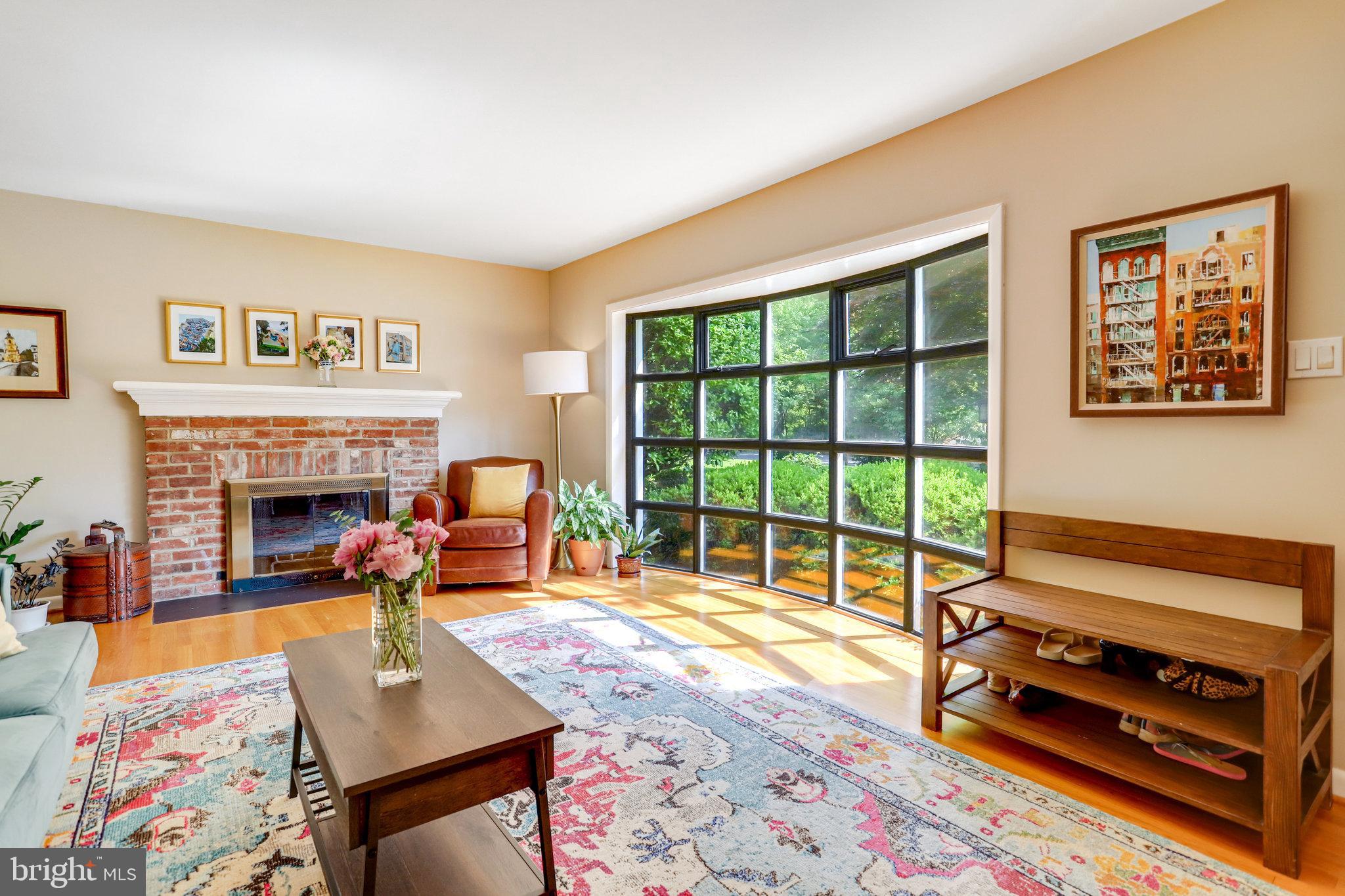 MOORE AND KEITH - Residential Lease