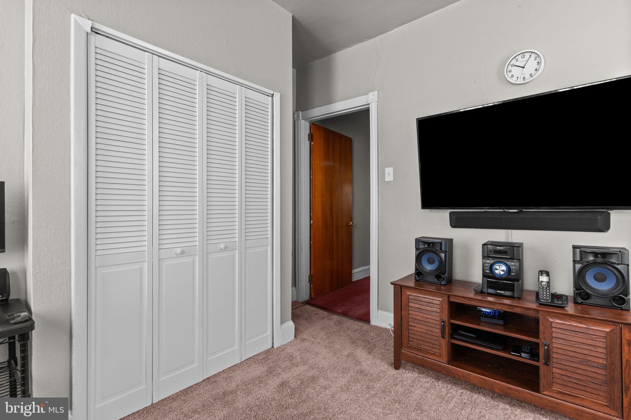 PHILADELPHIA (SOUTH) - Residential