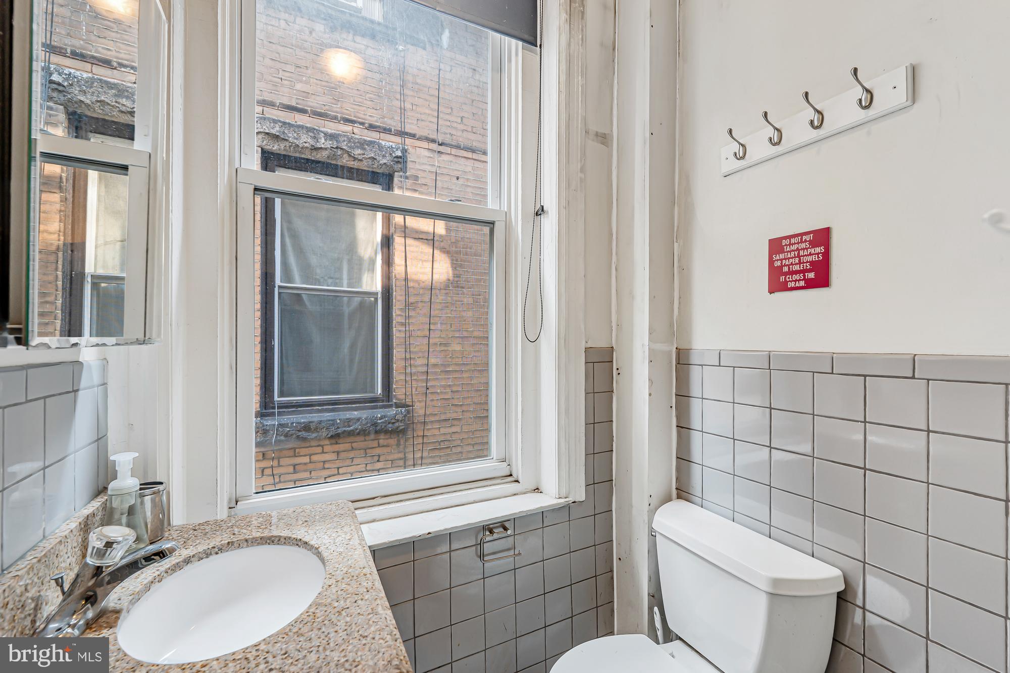 UNIVERSITY CITY - Residential Lease