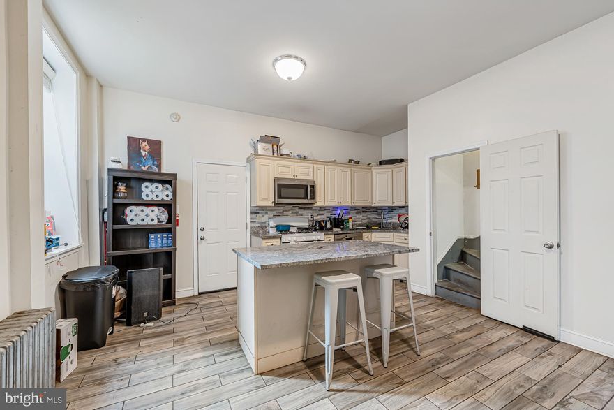 Available Early June:

Discover your new home at 4011 Pine St! This 7 bedroom, 4.5 bathroom apartment features a spacious layout with a large shared patio, in-unit laundry, mixed flooring, and vintage details throughout. The first floor offers a bedroom with ensuite half bath by the entrance, a living space with built-ins, and a kitchen with all appliances including 2 fridges. The second and third floors each boast 3 bedrooms, one with an ensuite full bath, and a full bath in the hallway. Schedule a tour today!

Lease Terms:

Lease term is June 1, 2026 - May 23, 2027. Generally, 1st month, 12th month, and 1 month security deposit due at, or prior to, lease signing. Other terms may be required by Landlord. $50 application fee per applicant. Strictly no pets. Tenants responsible for: electricity, gas, cable/internet, and water. Landlord Requirements: Applicants to make 3x the monthly rent in verifiable net income, credit history to be considered (i.e. no active collections), no evictions within the past 4 years, and must have a verifiable rental history with on-time rental payments. Exceptions to this criteria may exist under the law and will be considered.