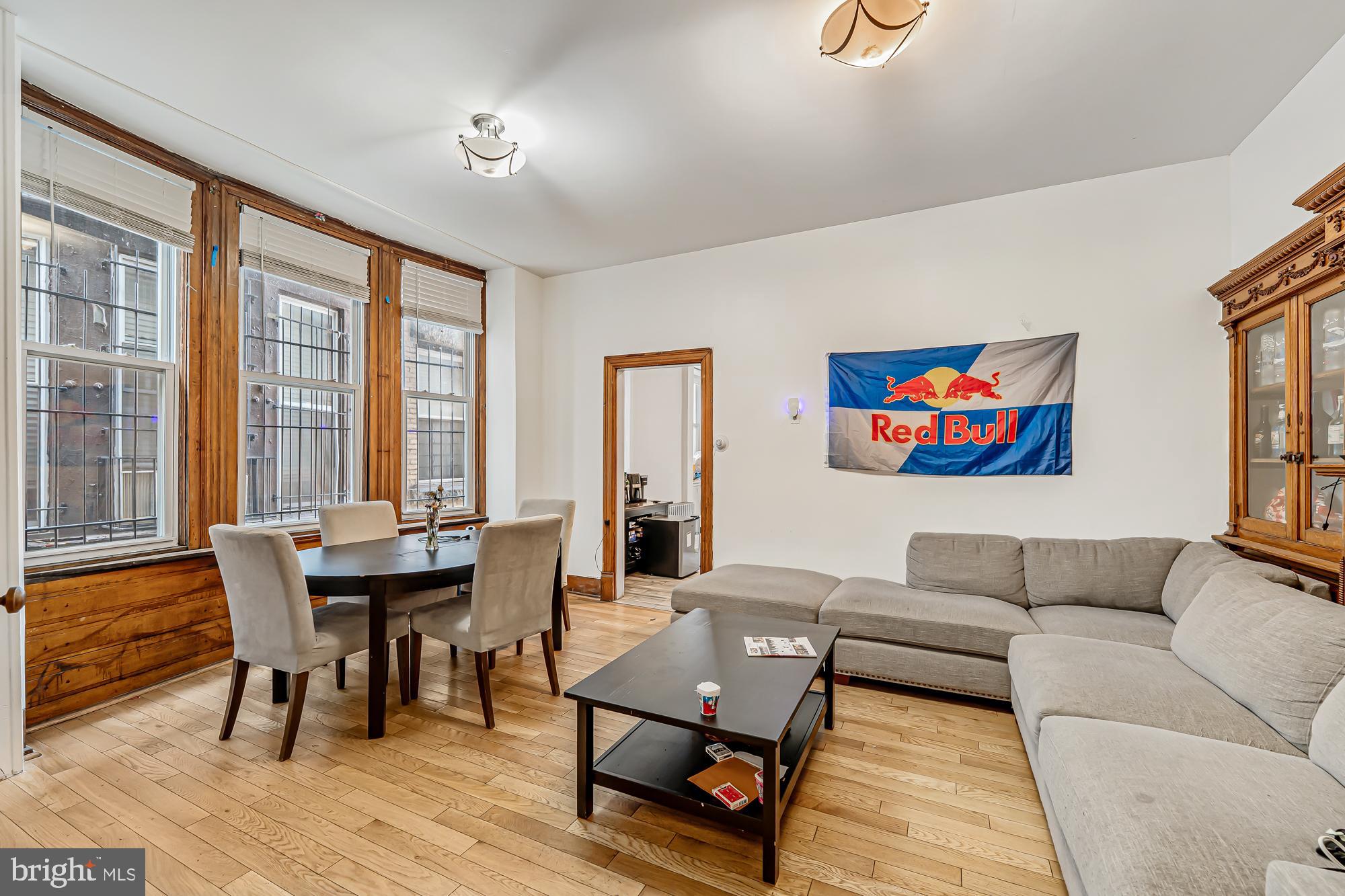 UNIVERSITY CITY - Residential Lease