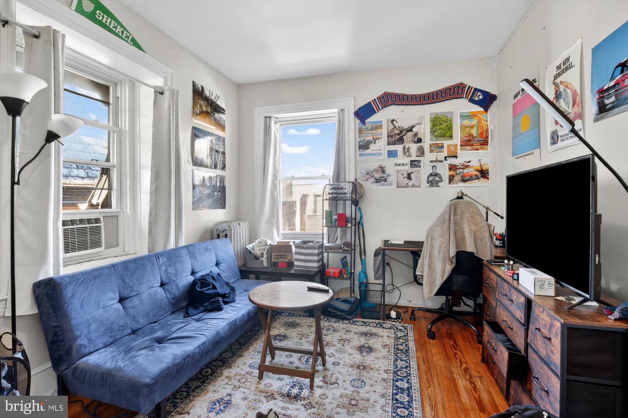 UNIVERSITY CITY - Residential Lease