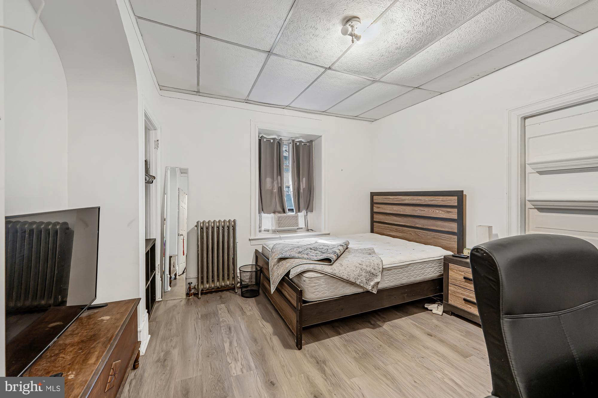 UNIVERSITY CITY - Residential Lease