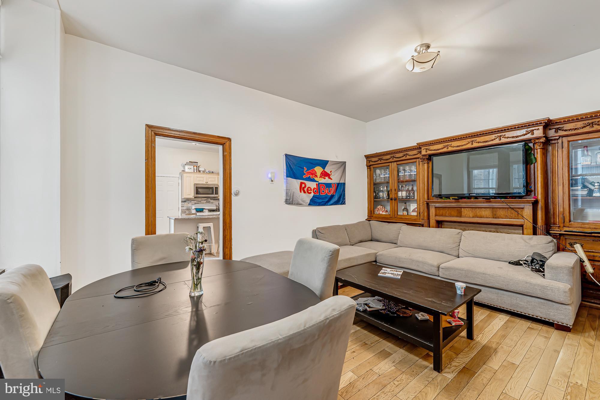 UNIVERSITY CITY - Residential Lease