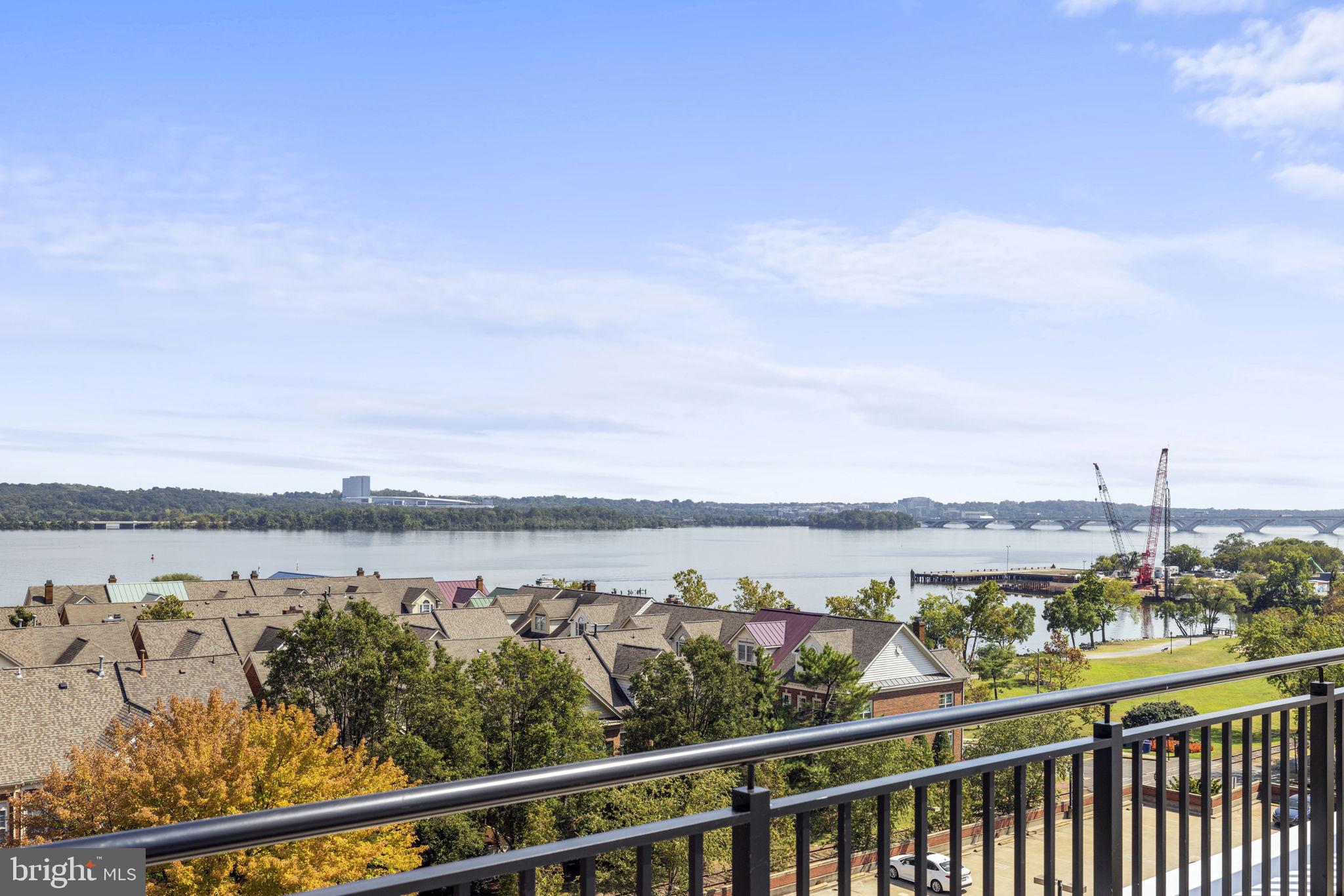 OLD TOWN ALEXANDRIA - Residential Lease