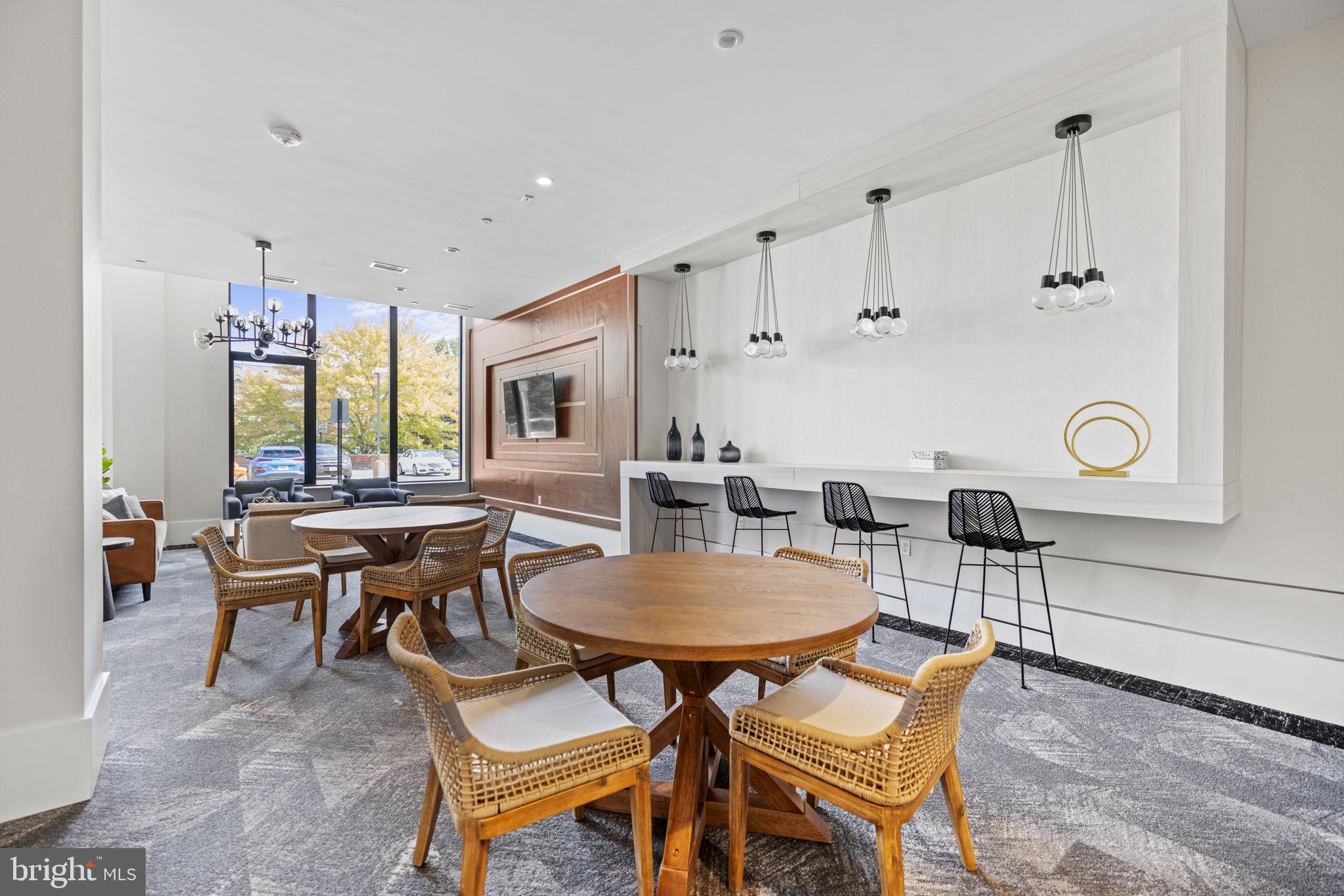 OLD TOWN ALEXANDRIA - Residential Lease