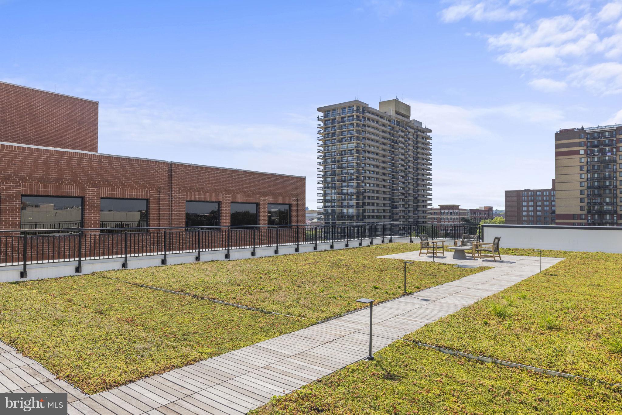 OLD TOWN ALEXANDRIA - Residential Lease