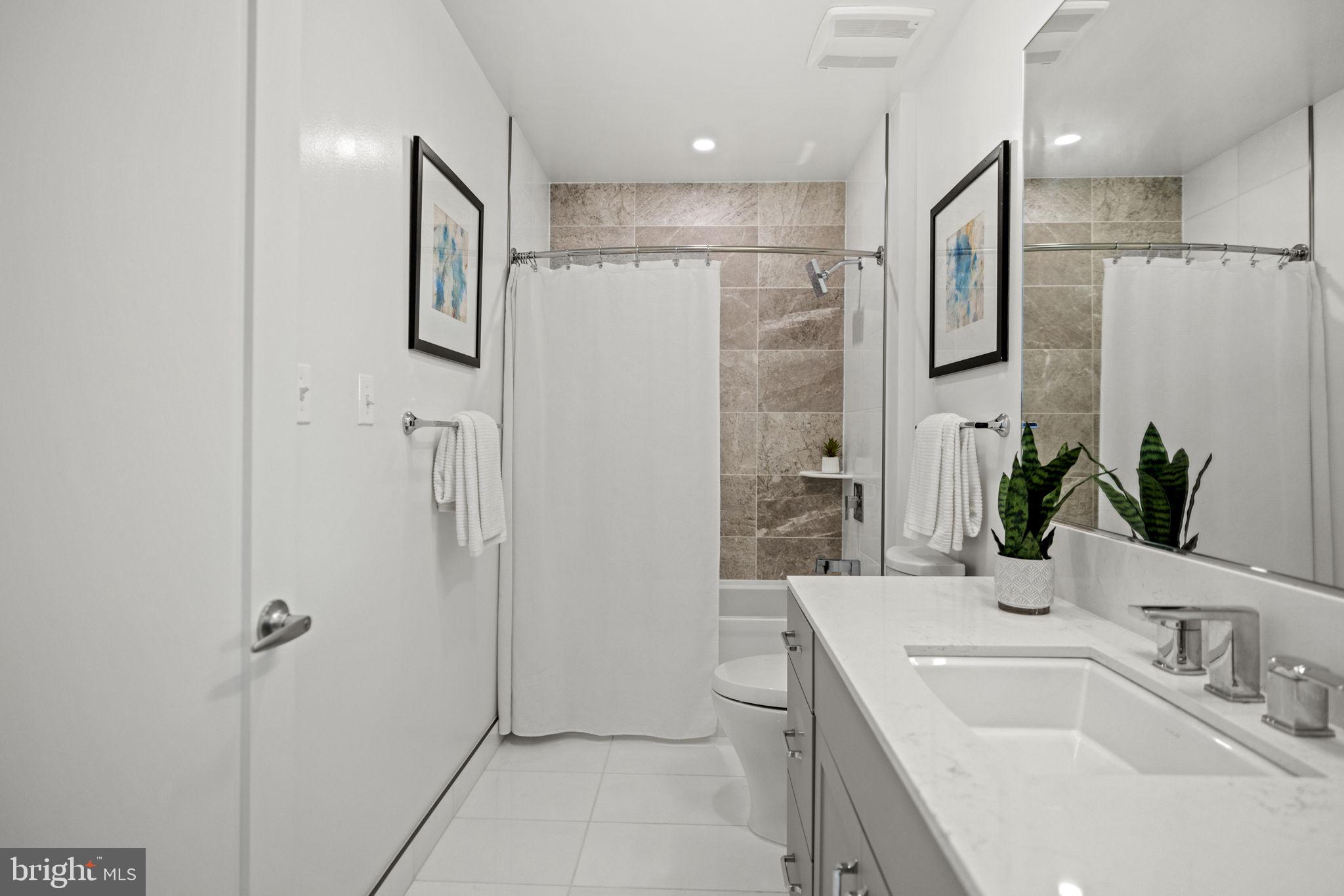 OLD TOWN ALEXANDRIA - Residential Lease