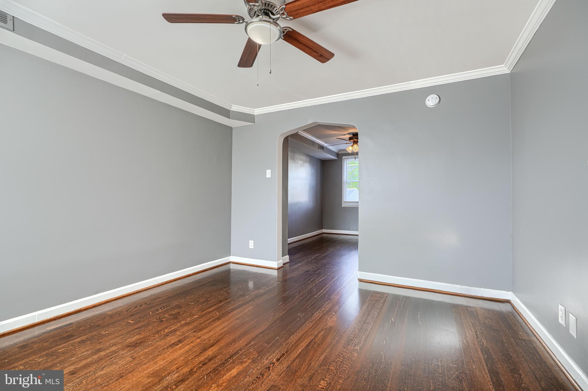 219 ENDSLEIGH AVE