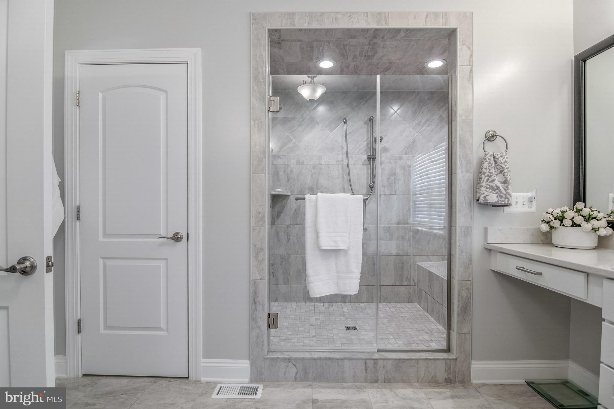 OAKWOOD ESTATES - Residential