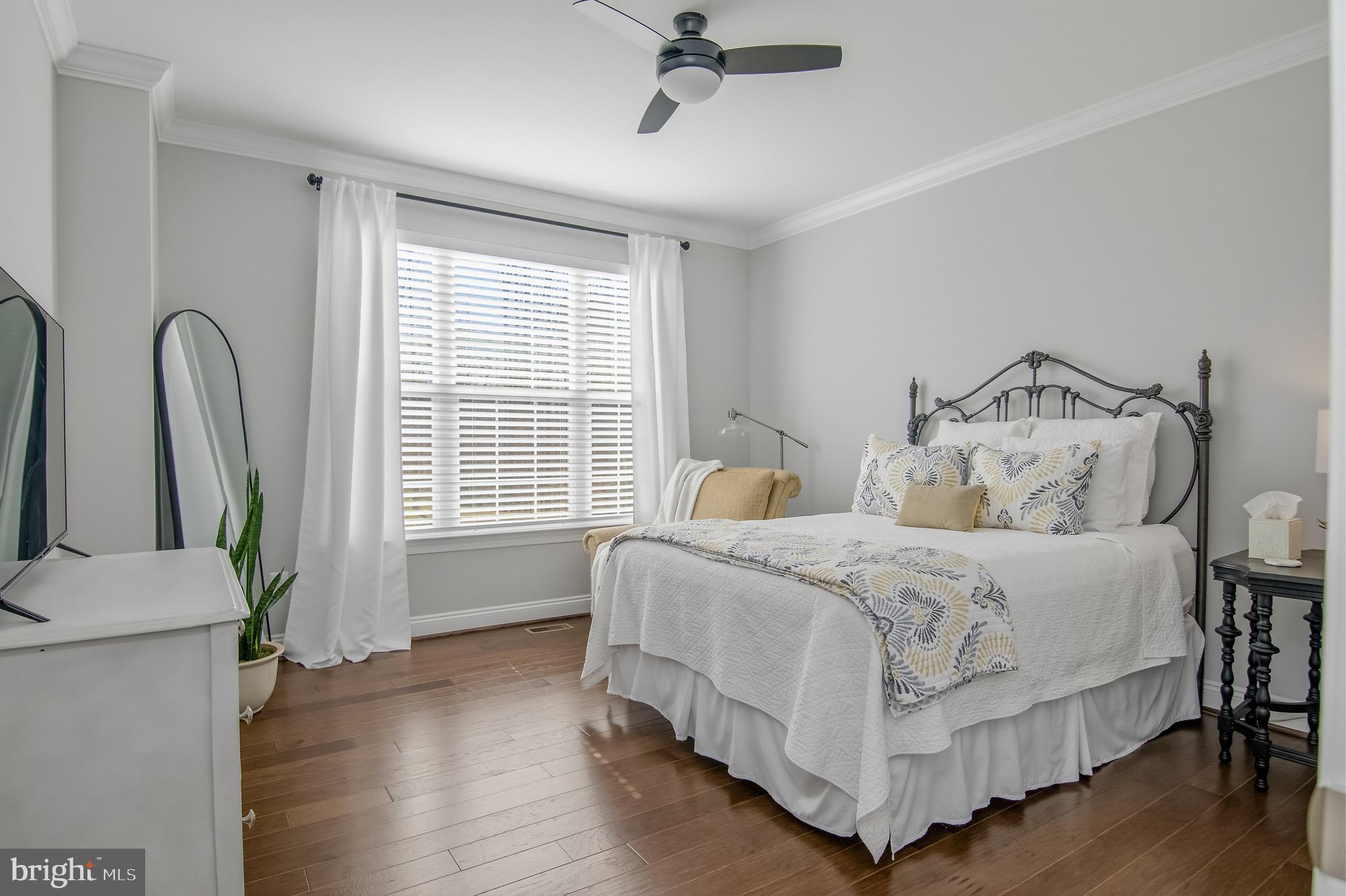 OAKWOOD ESTATES - Residential