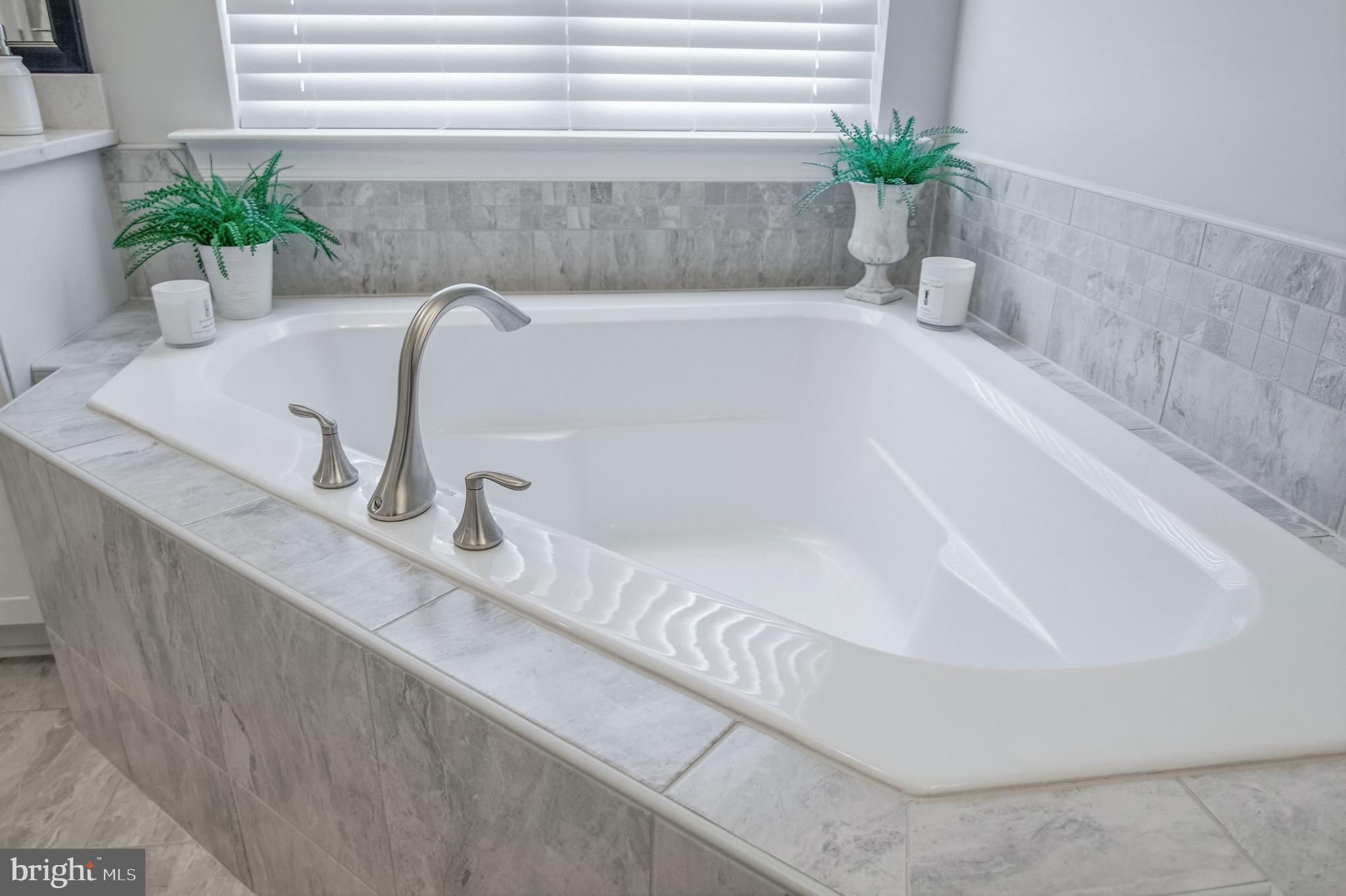 OAKWOOD ESTATES - Residential