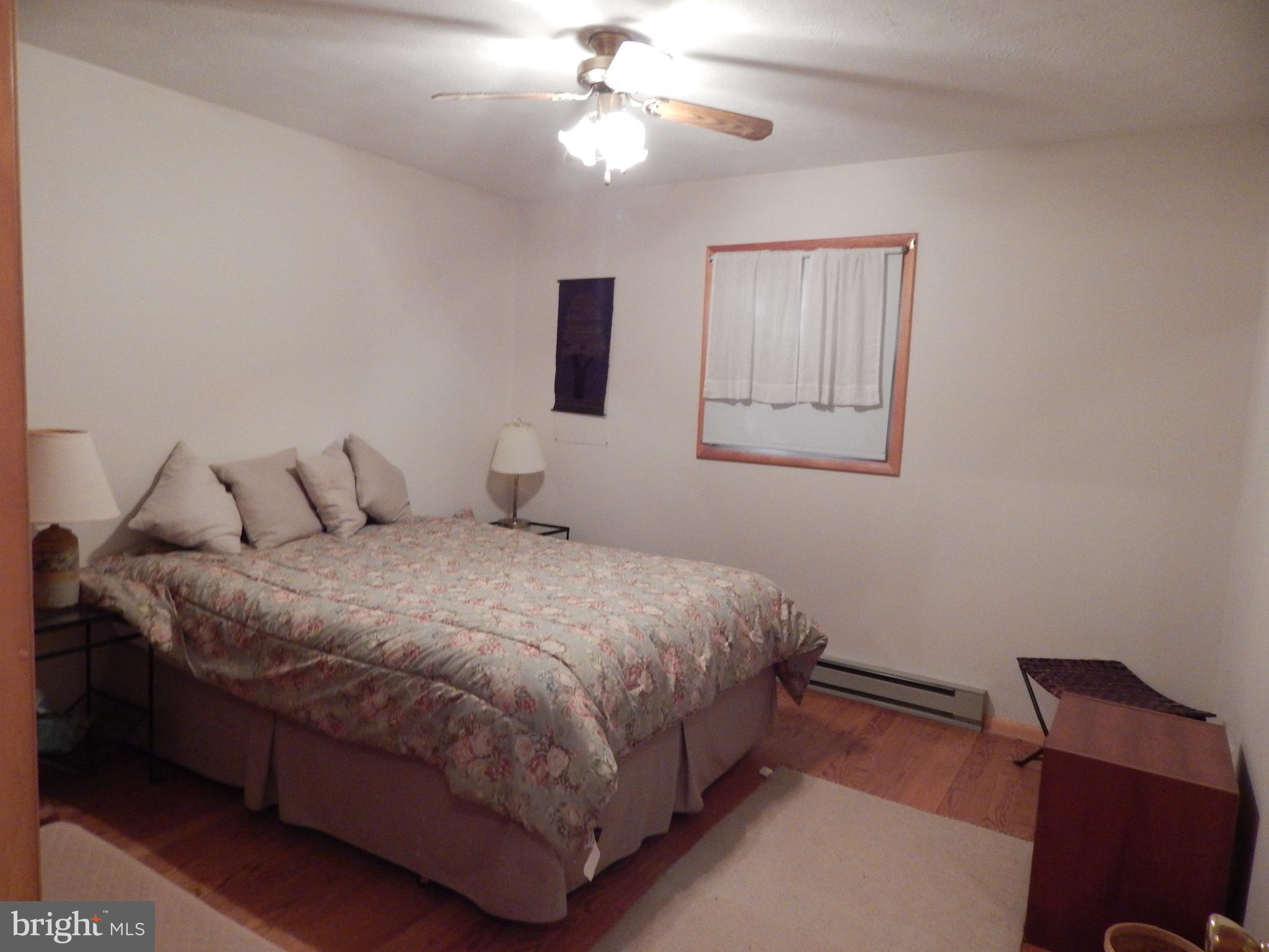 SPRUCE PINE HOLLOW - Residential