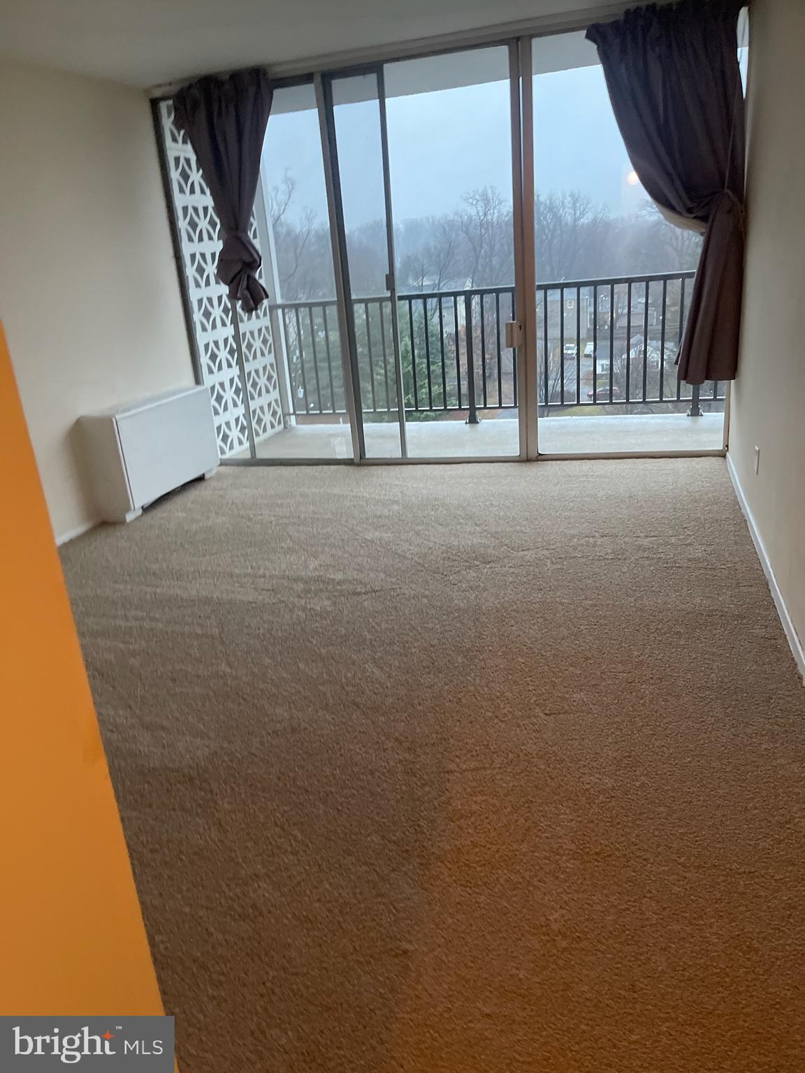 THE WATERFORD - Residential Lease