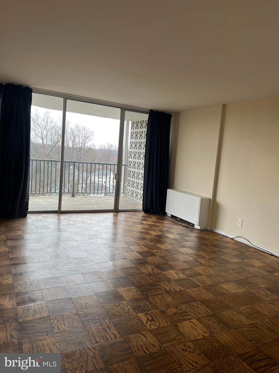 THE WATERFORD - Residential Lease