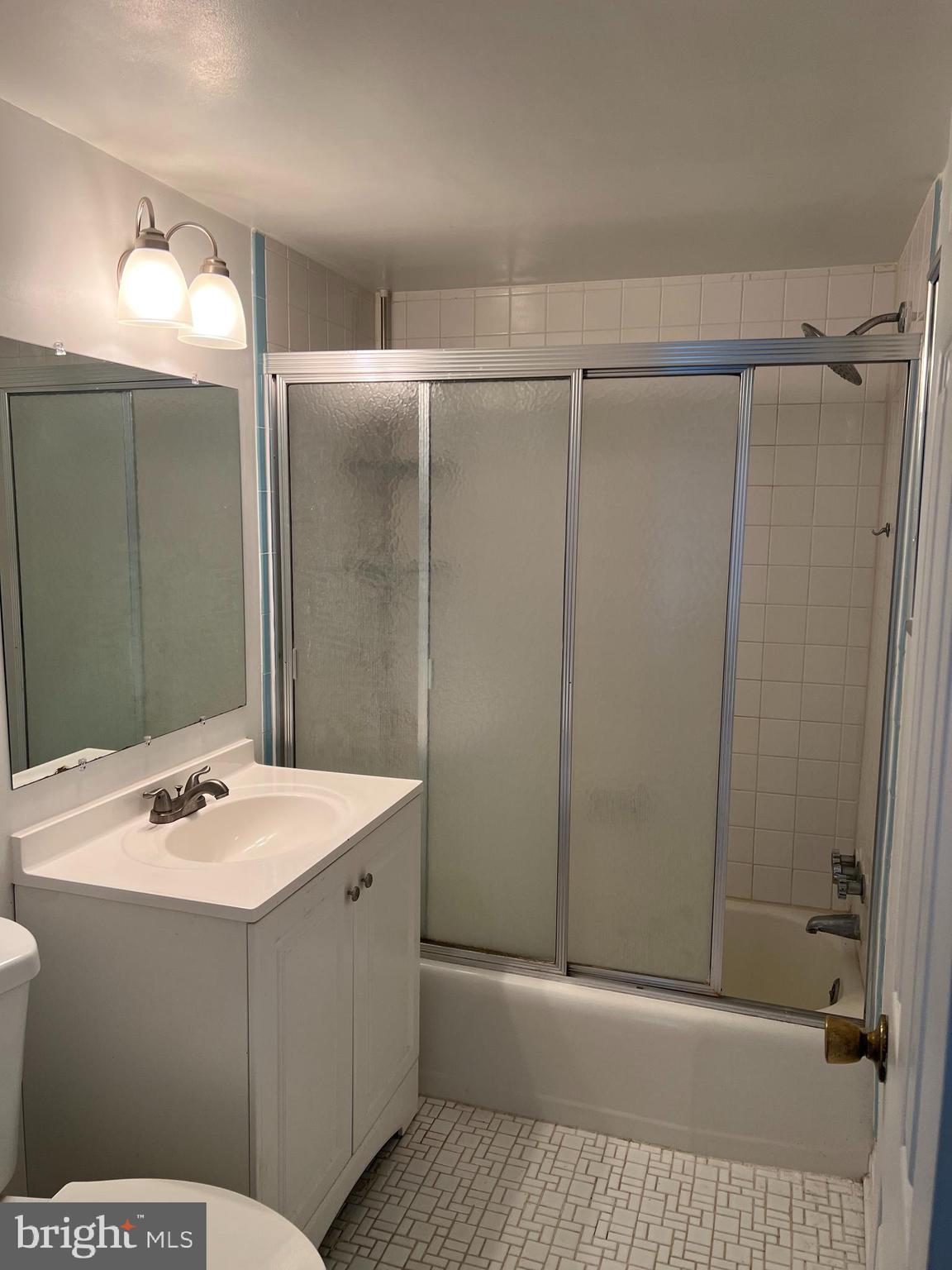 THE WATERFORD - Residential Lease