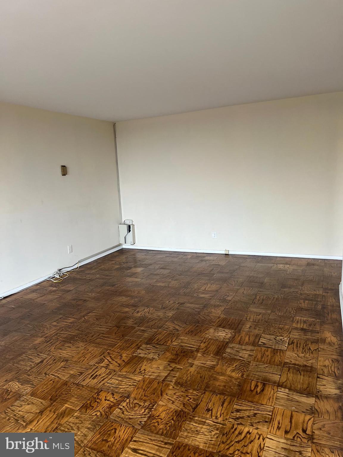 THE WATERFORD - Residential Lease