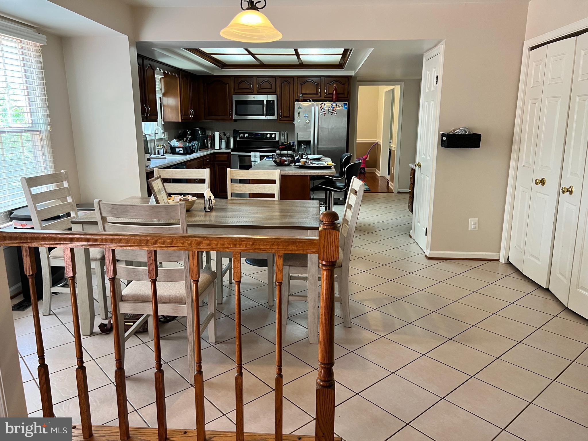 HAMPTON OAKS - Residential