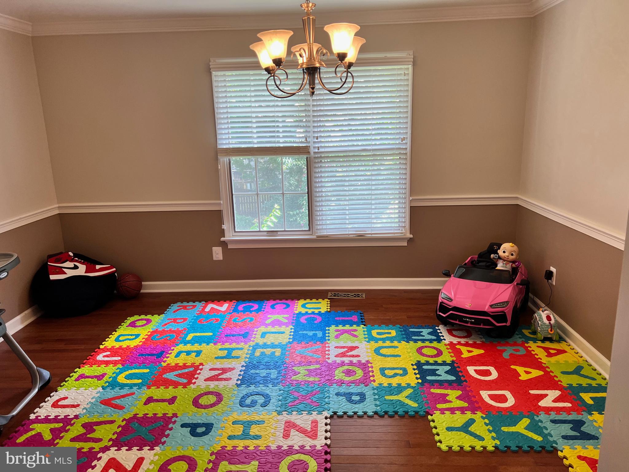 HAMPTON OAKS - Residential