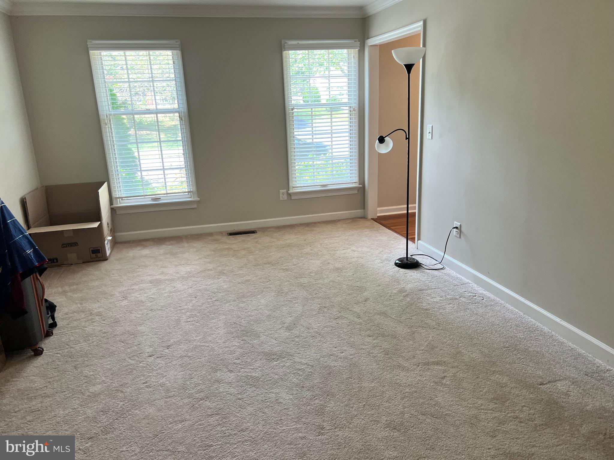 HAMPTON OAKS - Residential