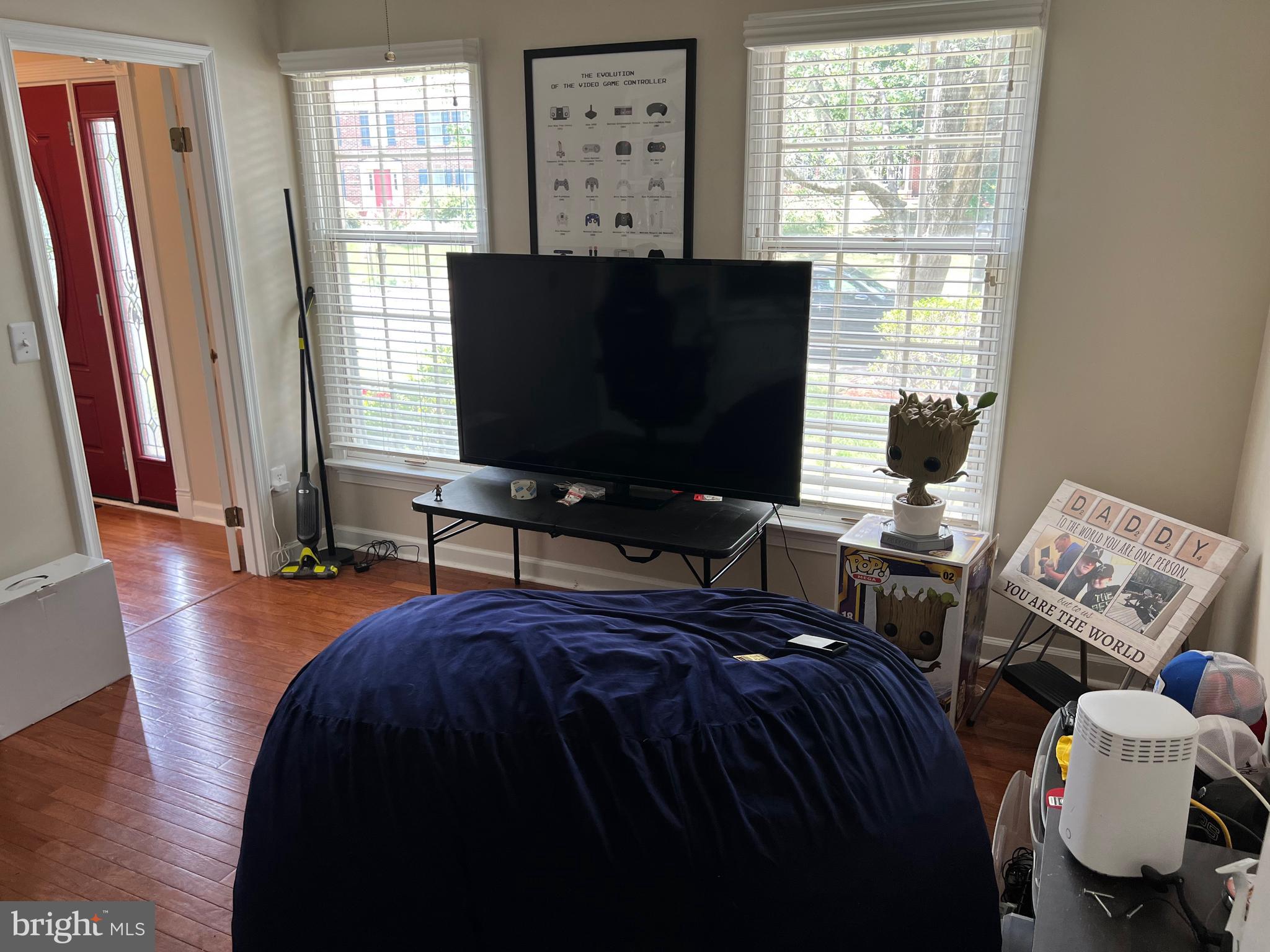 HAMPTON OAKS - Residential