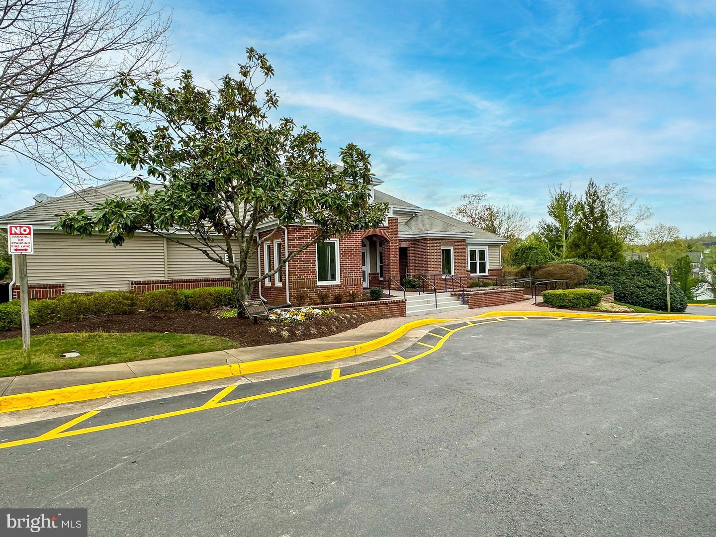 HAMPTON OAKS - Residential