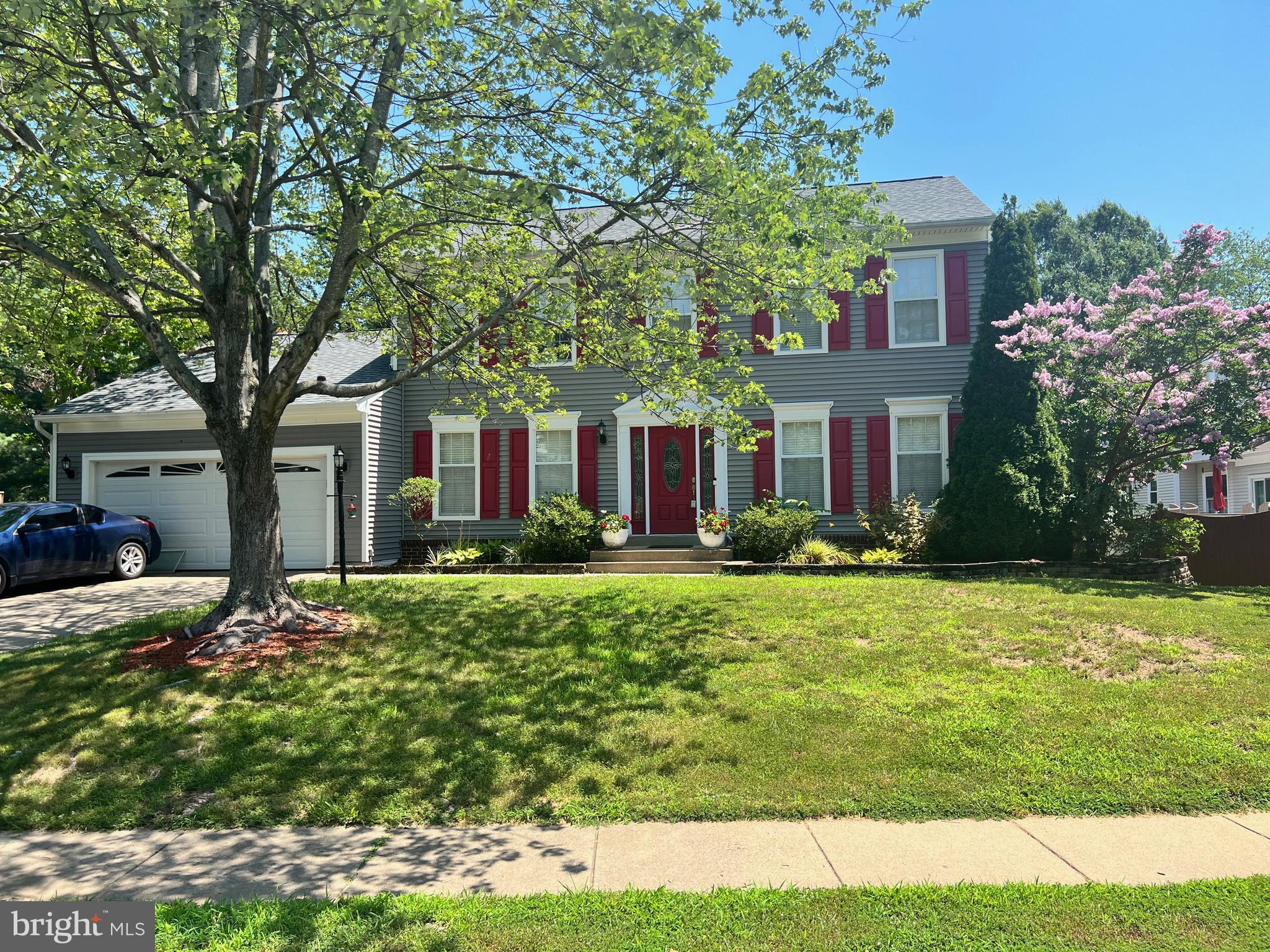 HAMPTON OAKS - Residential