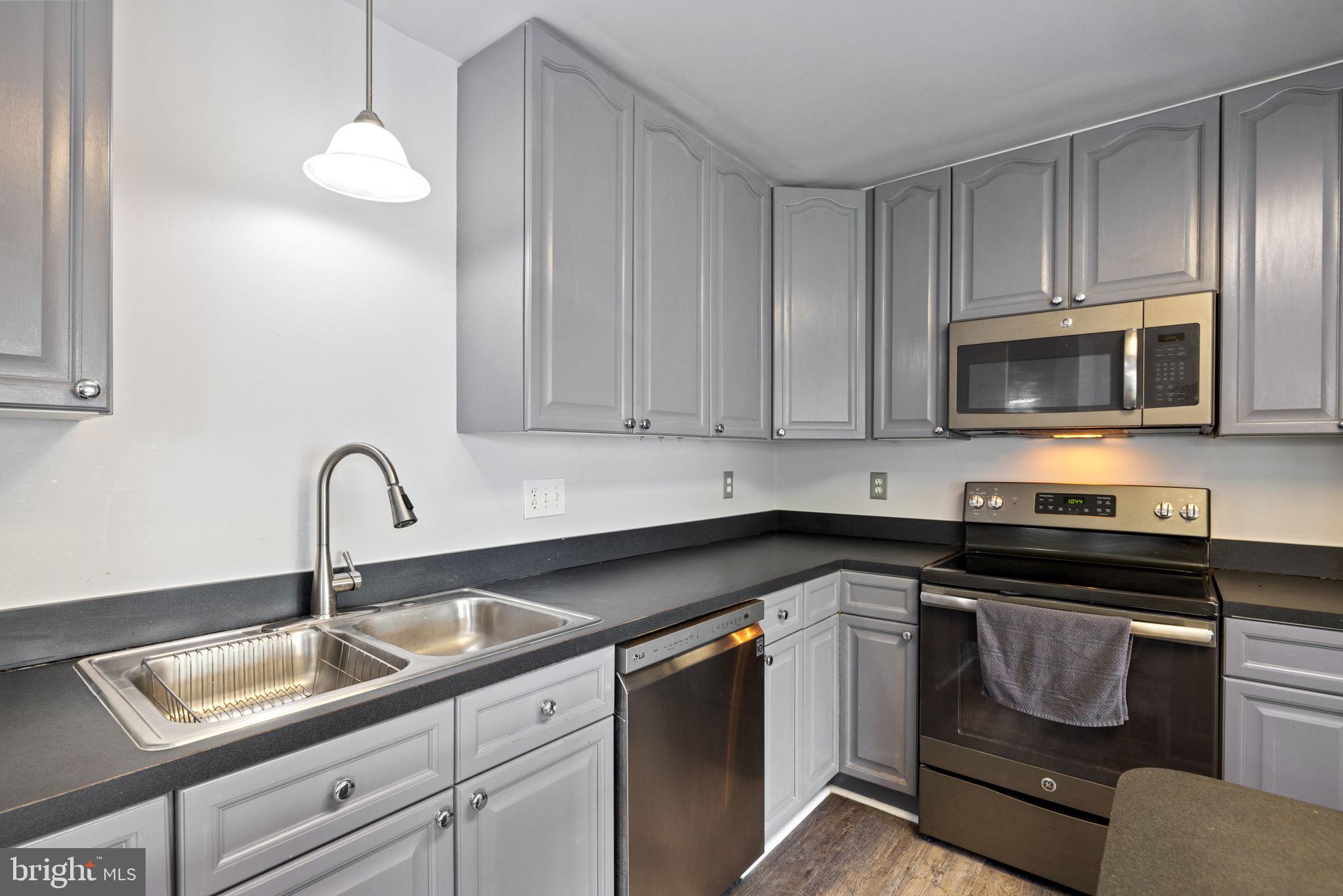 COUNTY GREEN - Residential