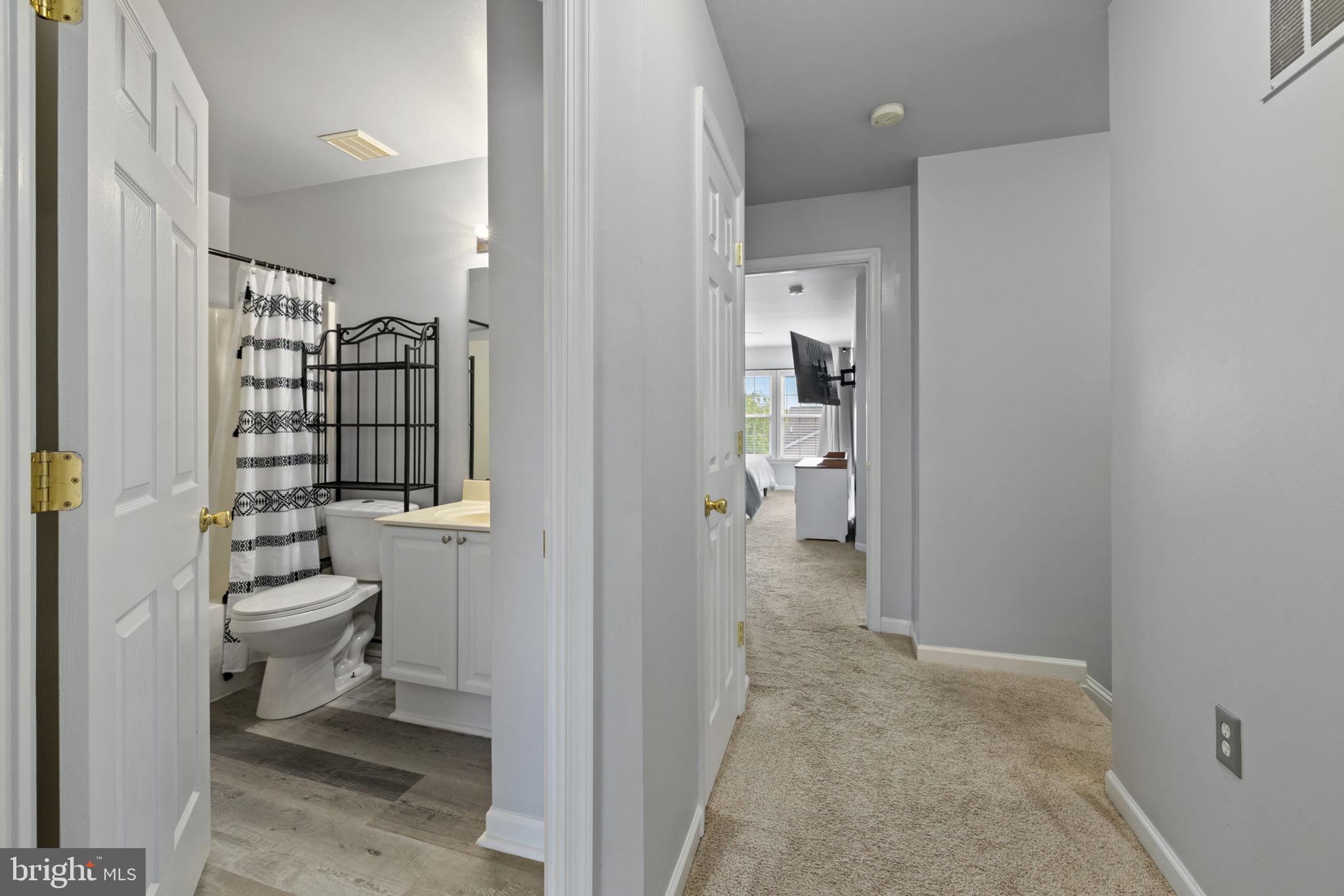 COUNTY GREEN - Residential