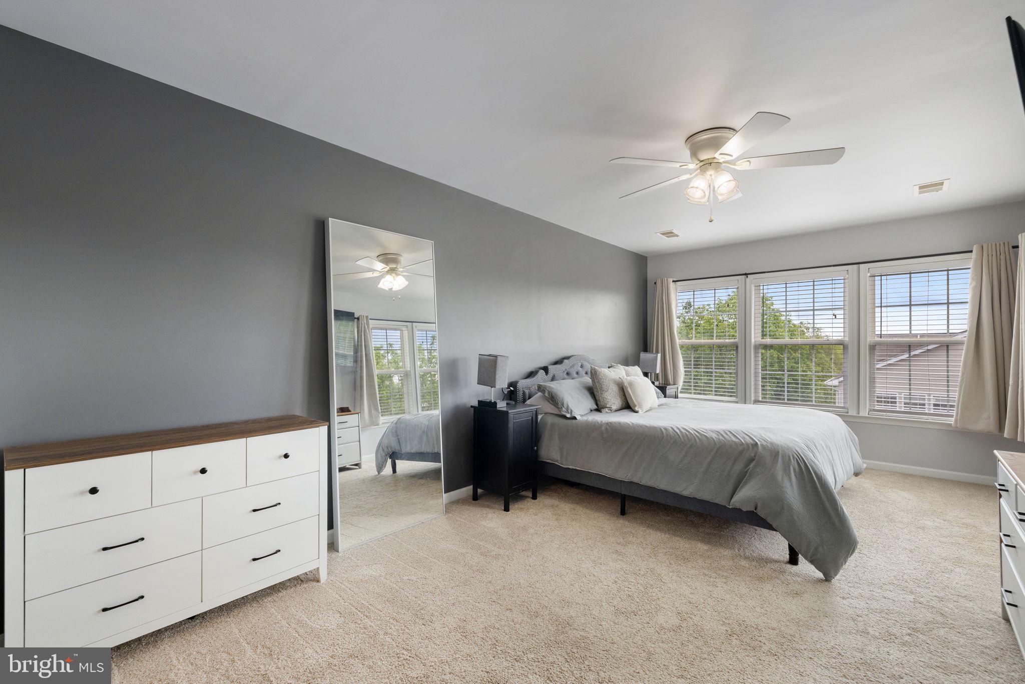 COUNTY GREEN - Residential