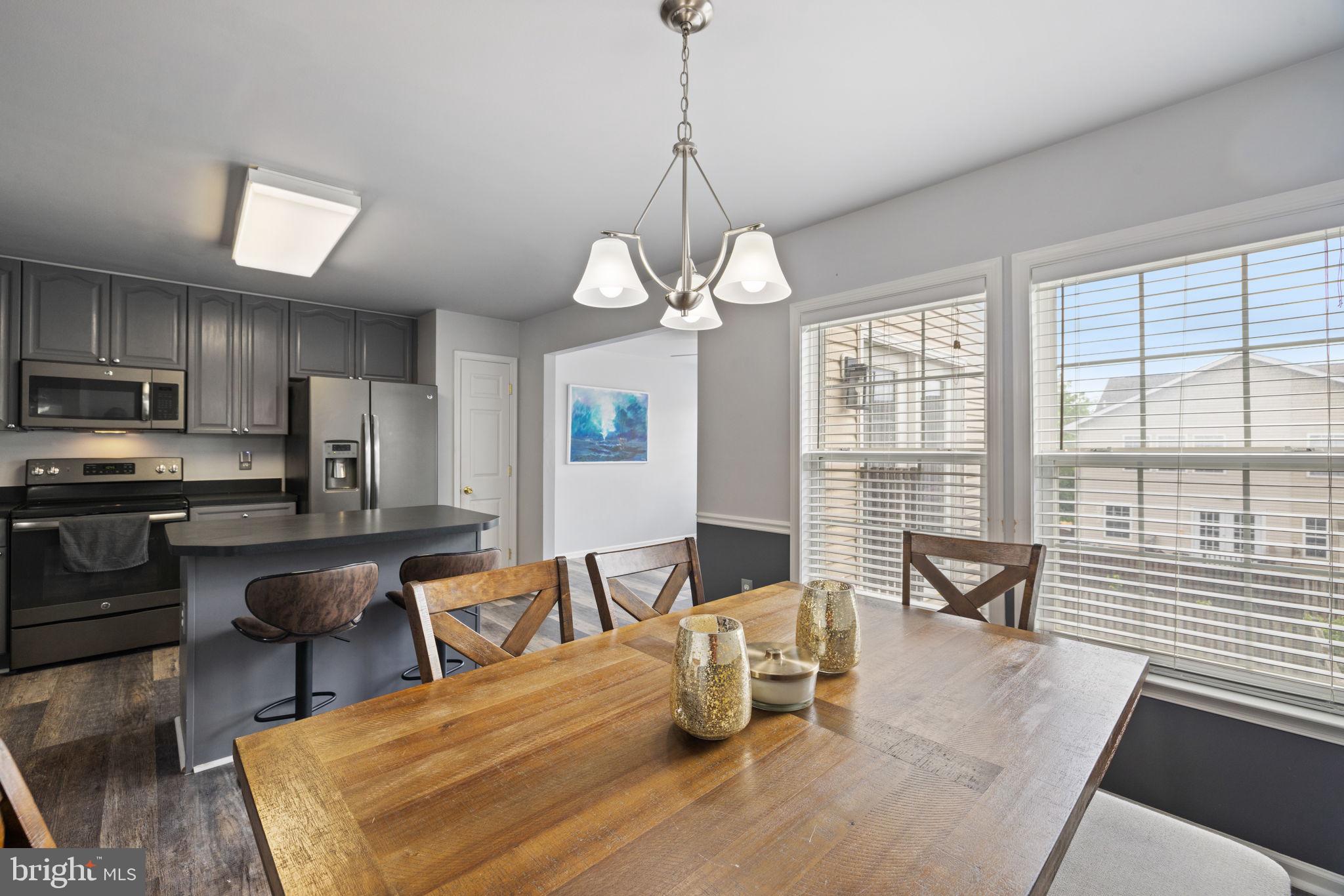 COUNTY GREEN - Residential