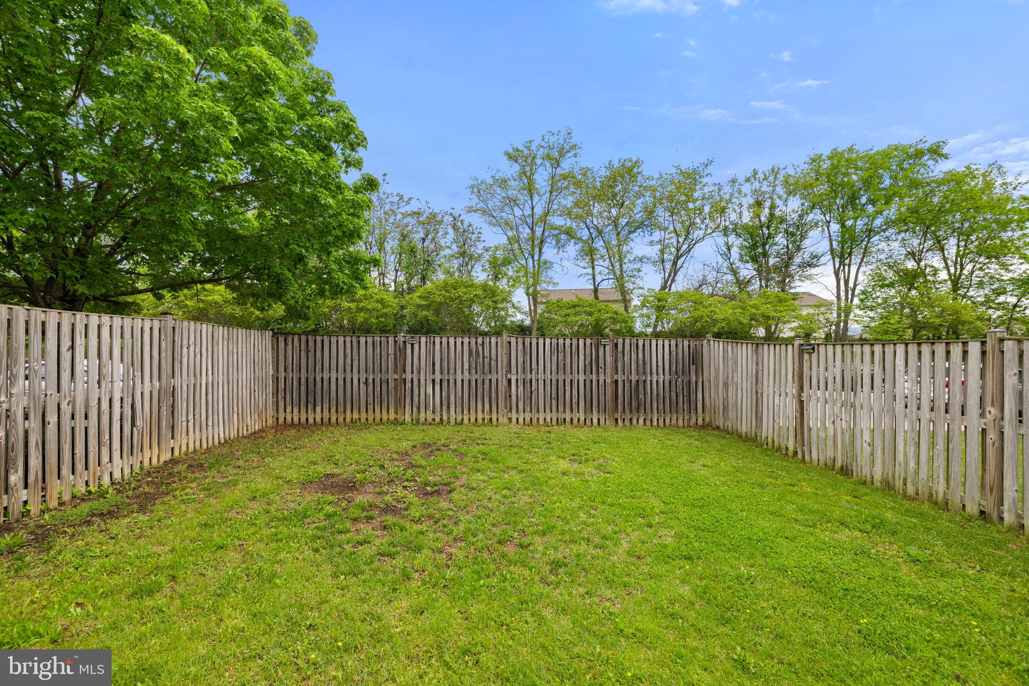 COUNTY GREEN - Residential