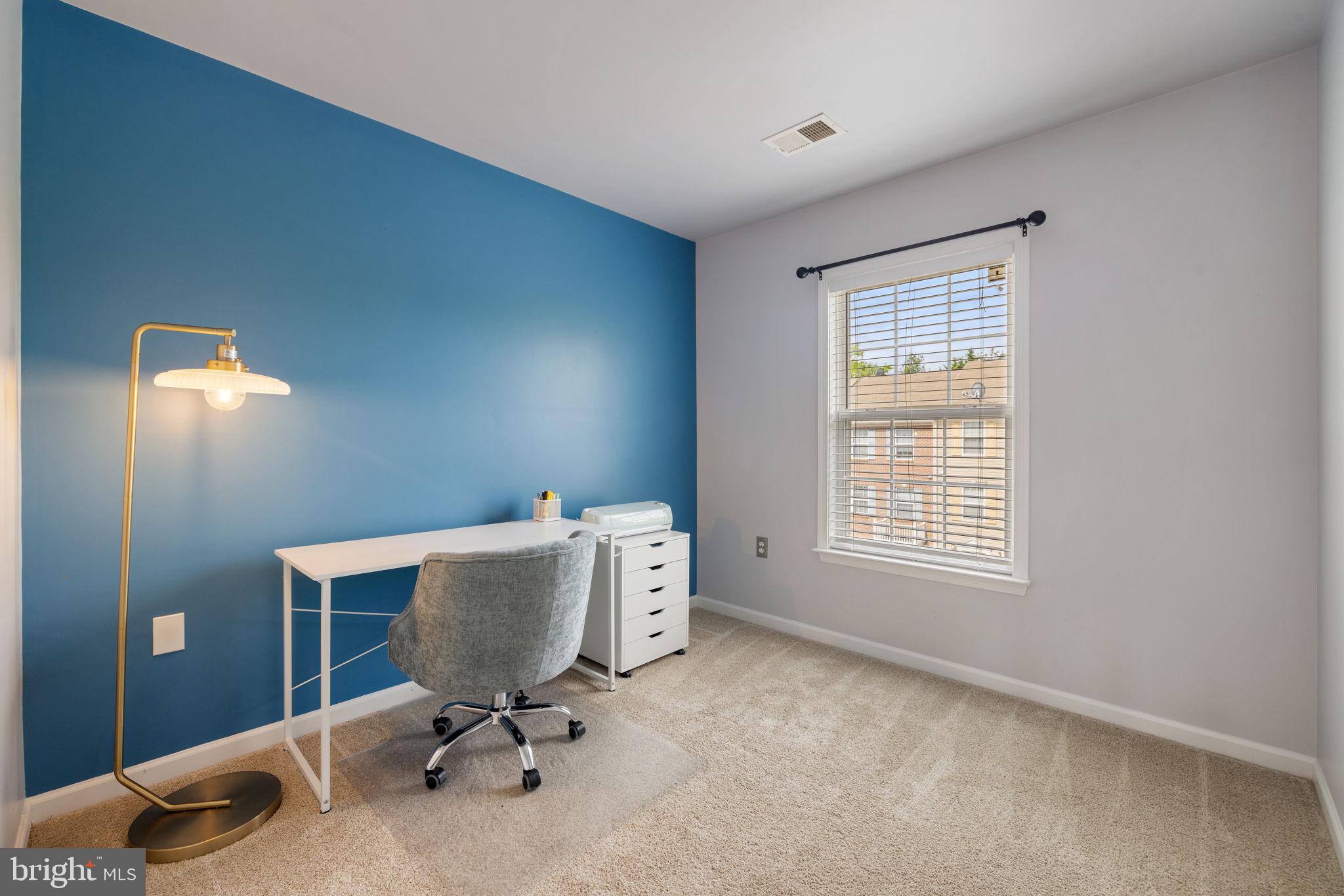 COUNTY GREEN - Residential