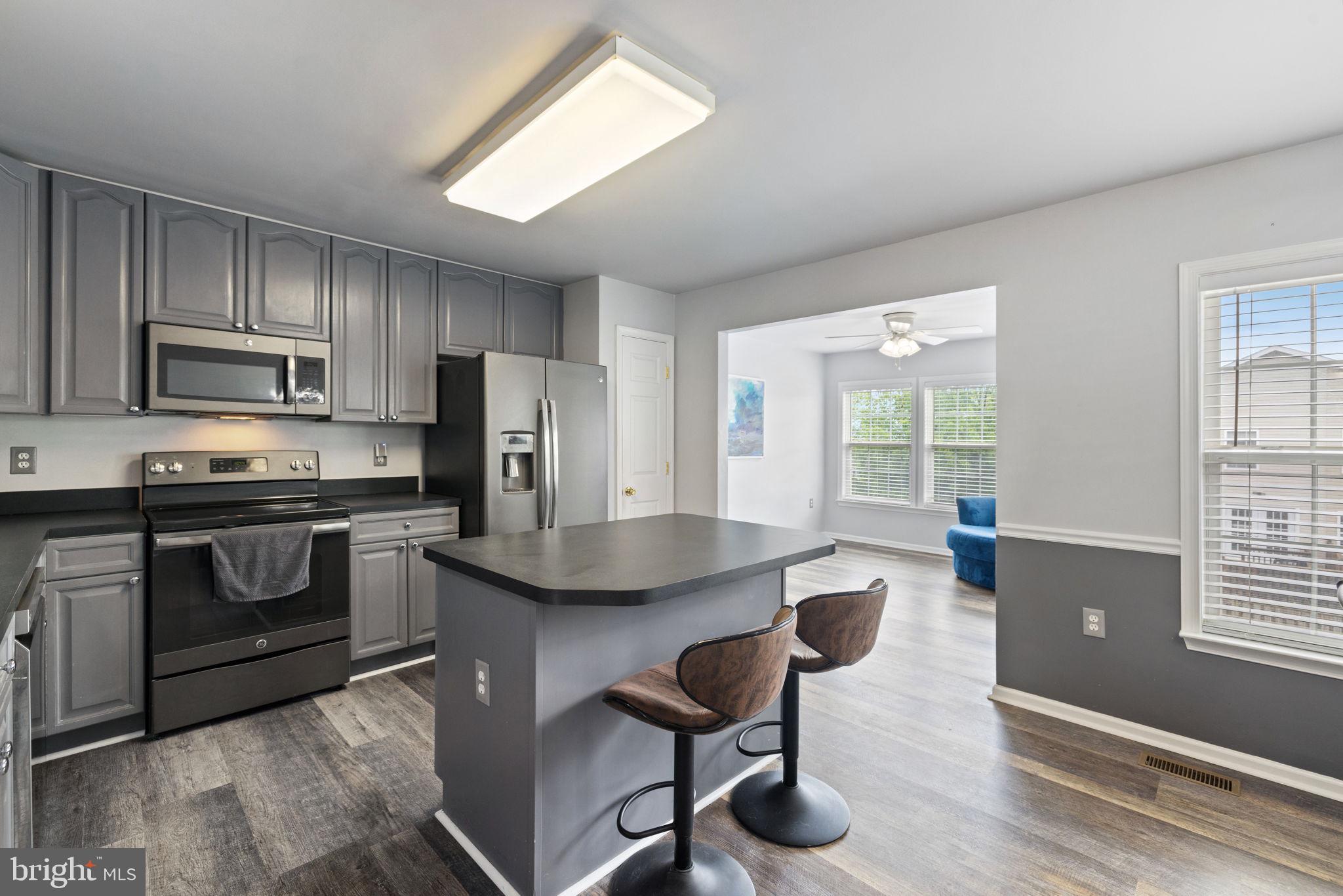 COUNTY GREEN - Residential