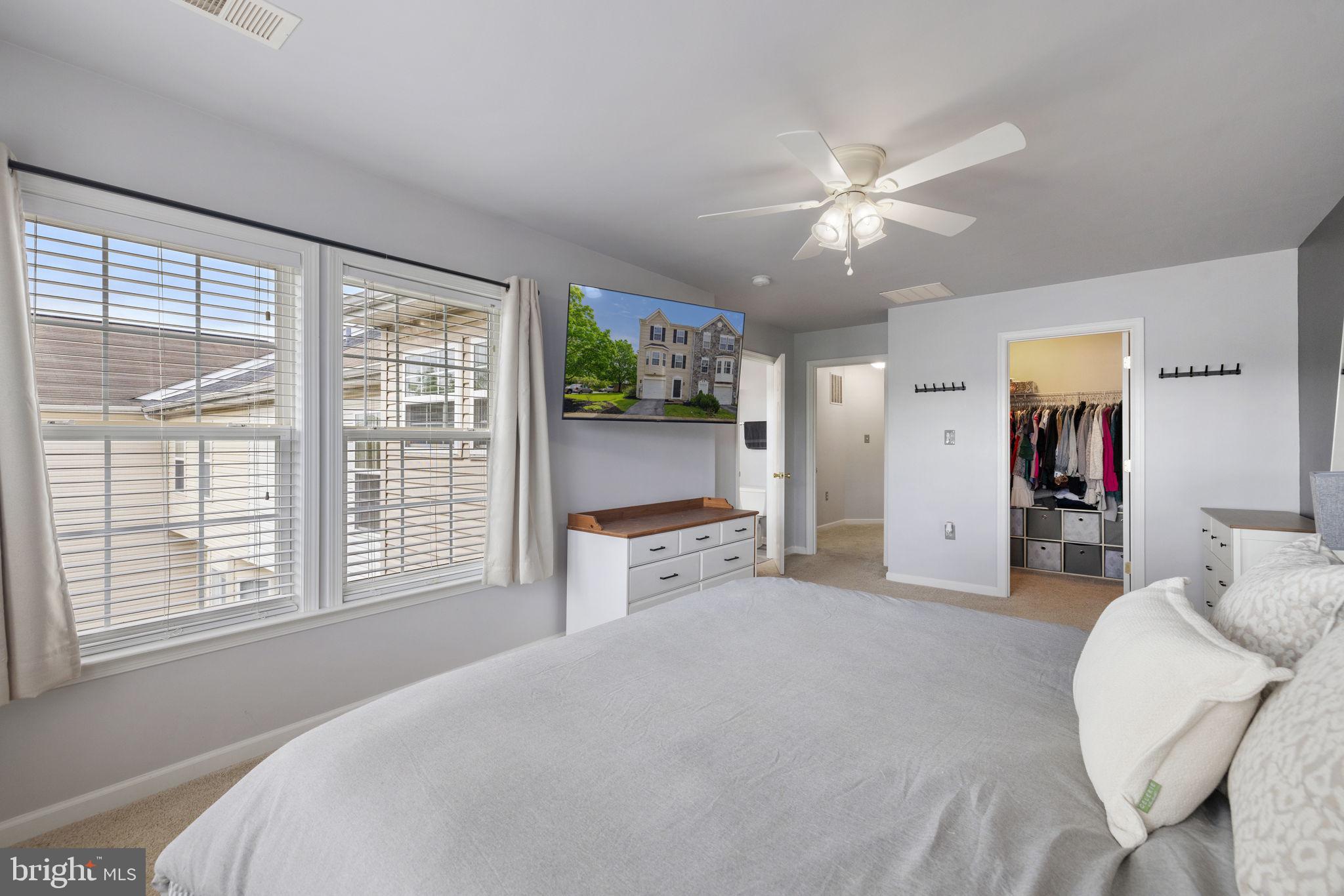 COUNTY GREEN - Residential