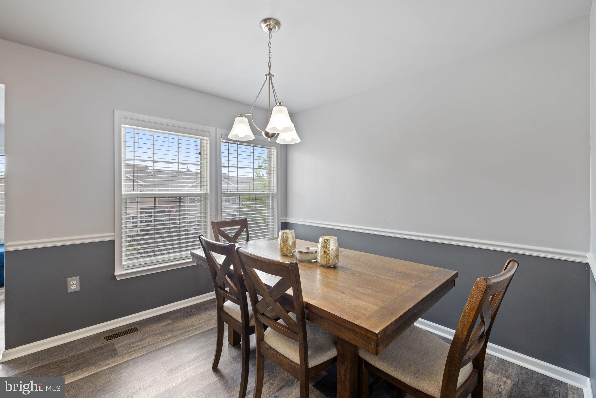 COUNTY GREEN - Residential