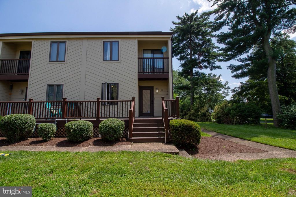 Photo of 24 Chatham Court, DOVER, DE 19901 (MLS # DEKT2039038)