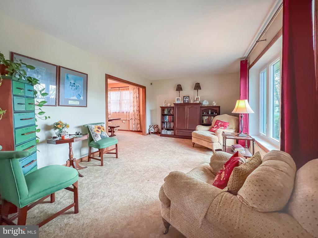 1215 TEMPERANCE LANE