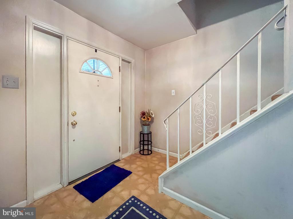 1215 TEMPERANCE LANE