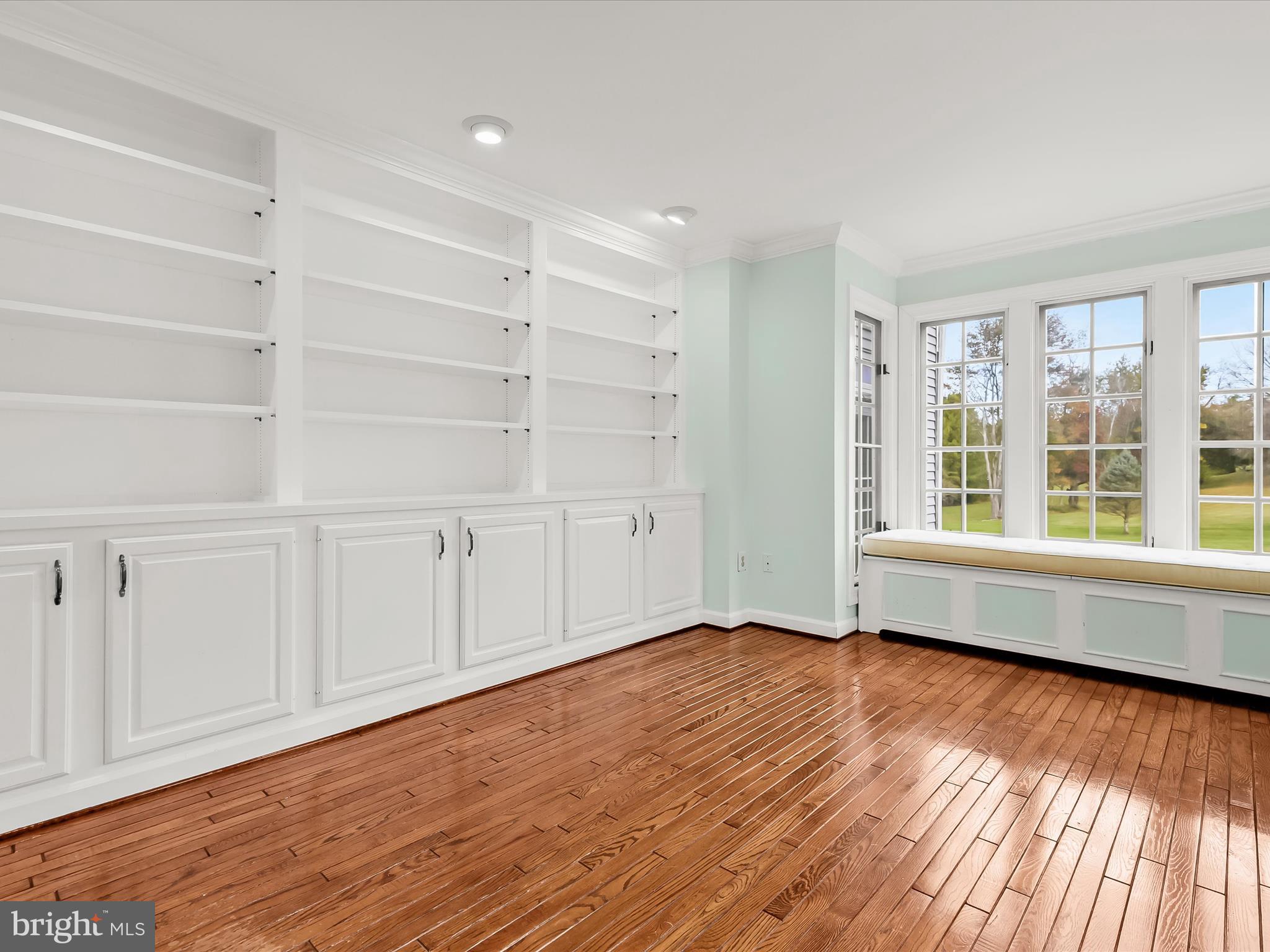 FULTON ESTATES - Residential