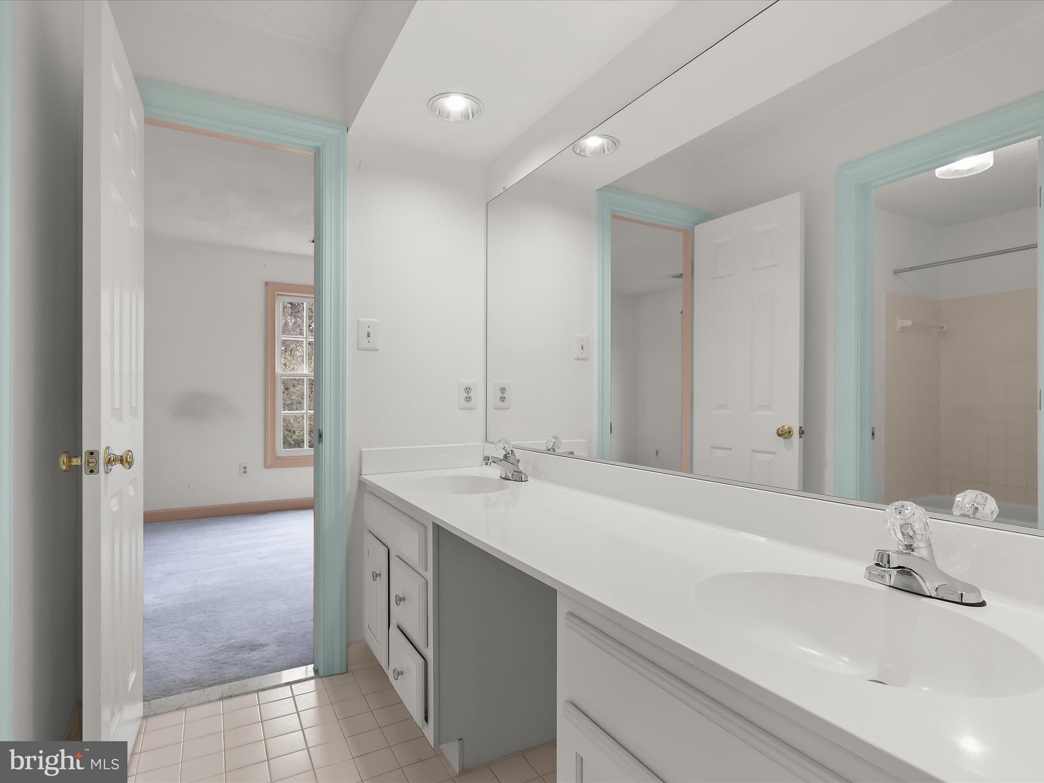 FULTON ESTATES - Residential