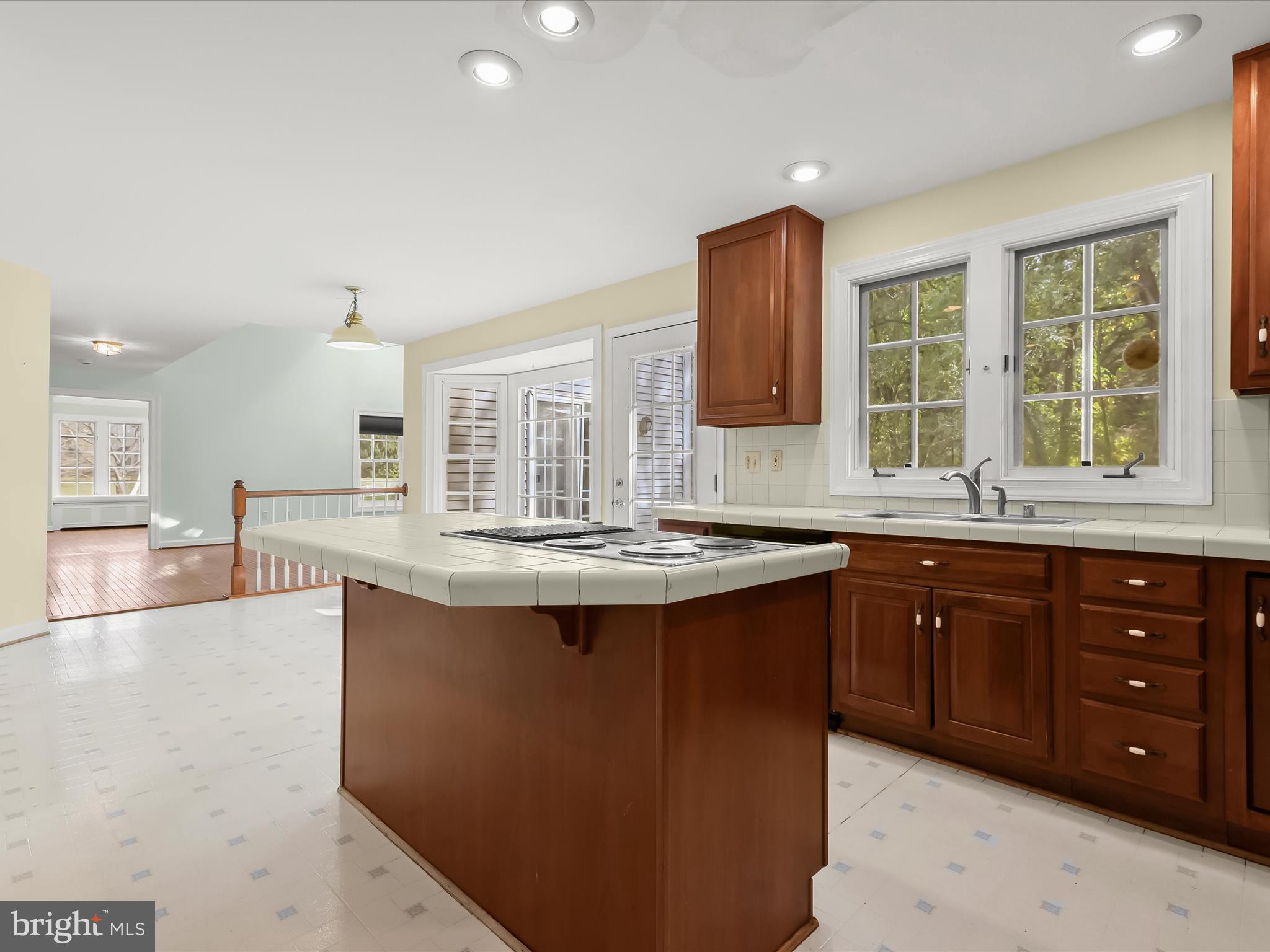 FULTON ESTATES - Residential