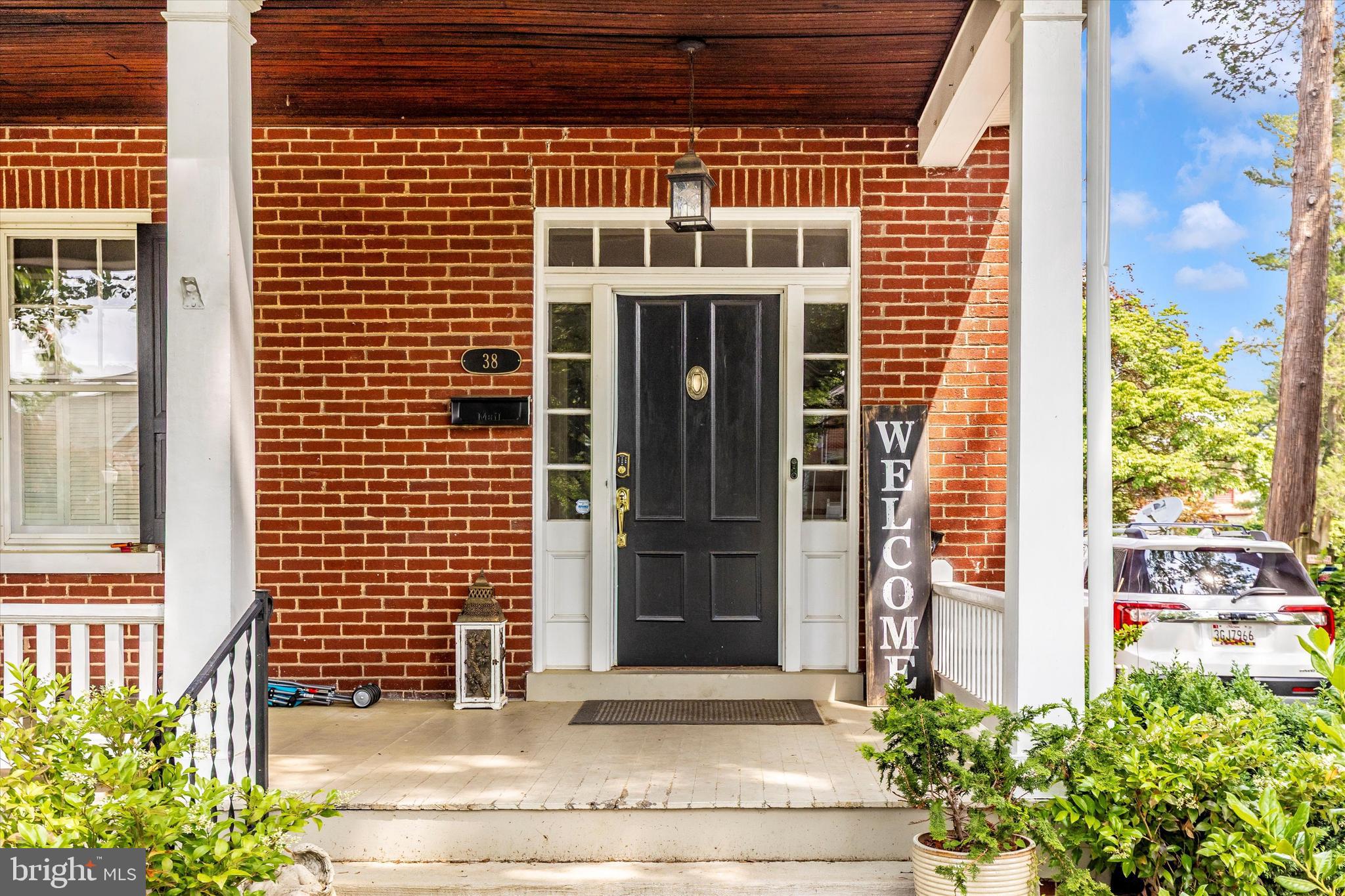 38 E IRVIN AVENUE