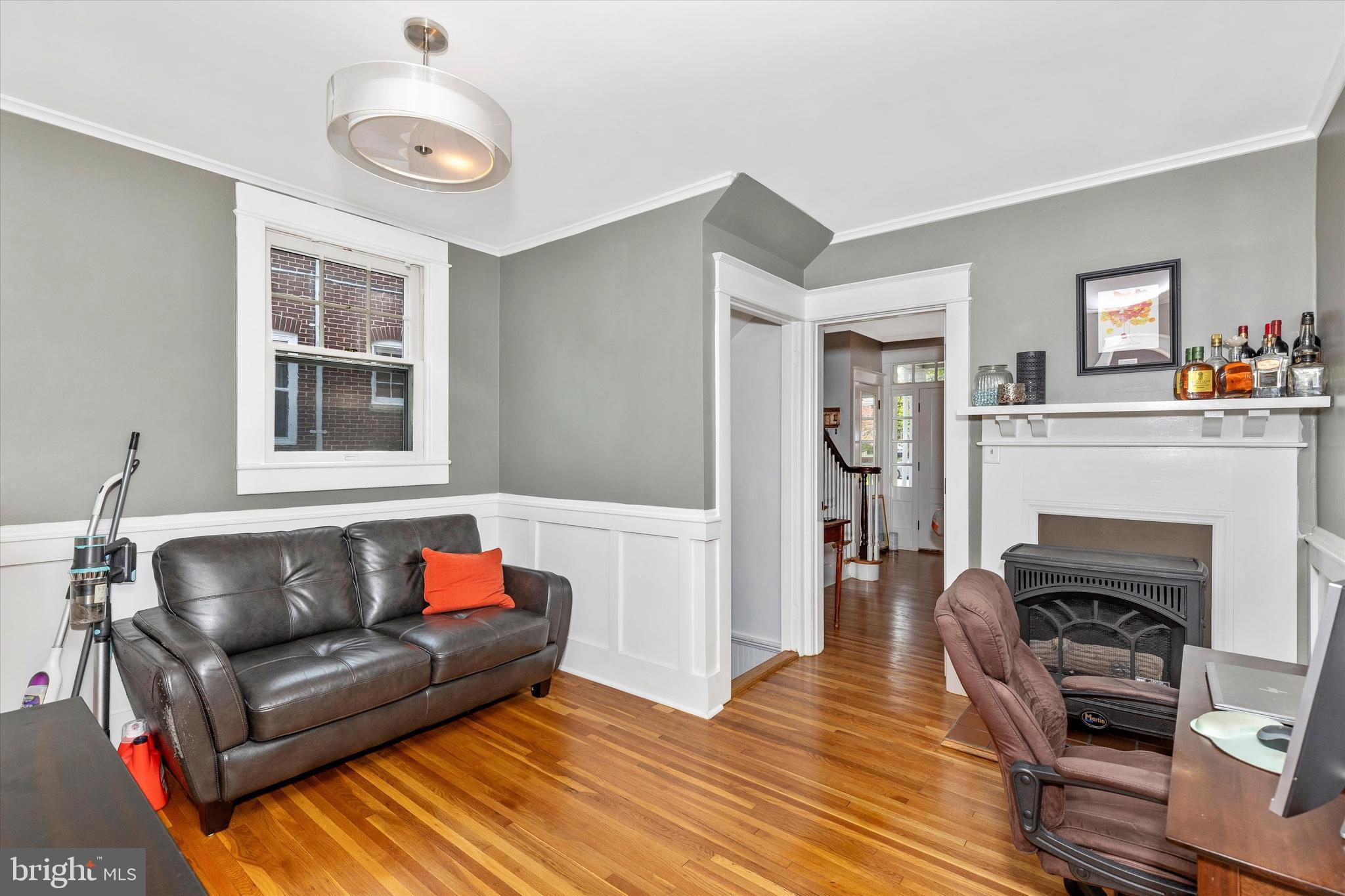 38 E IRVIN AVENUE