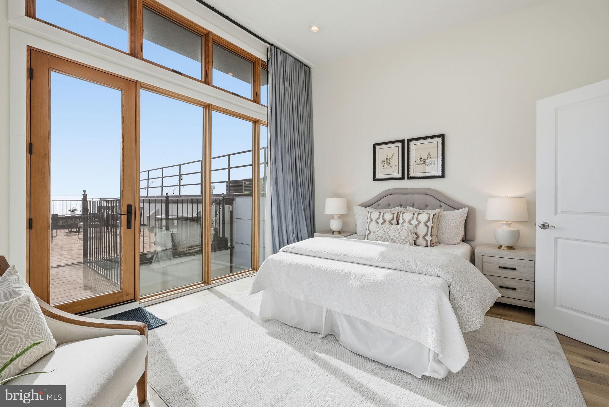 MOUNT PLEASANT - Residential