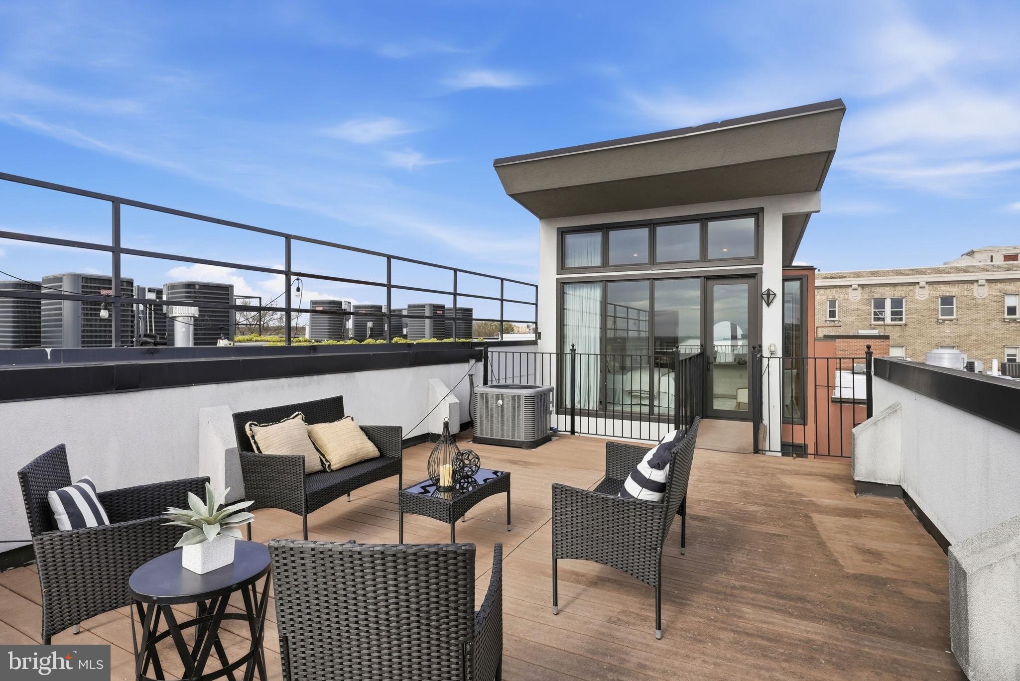 MOUNT PLEASANT - Residential